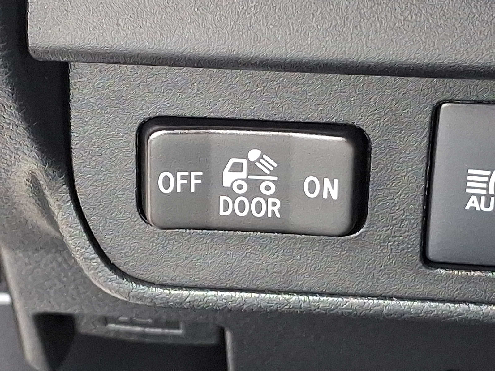 Thumbnail: 2023 Toyota Tacoma - 23