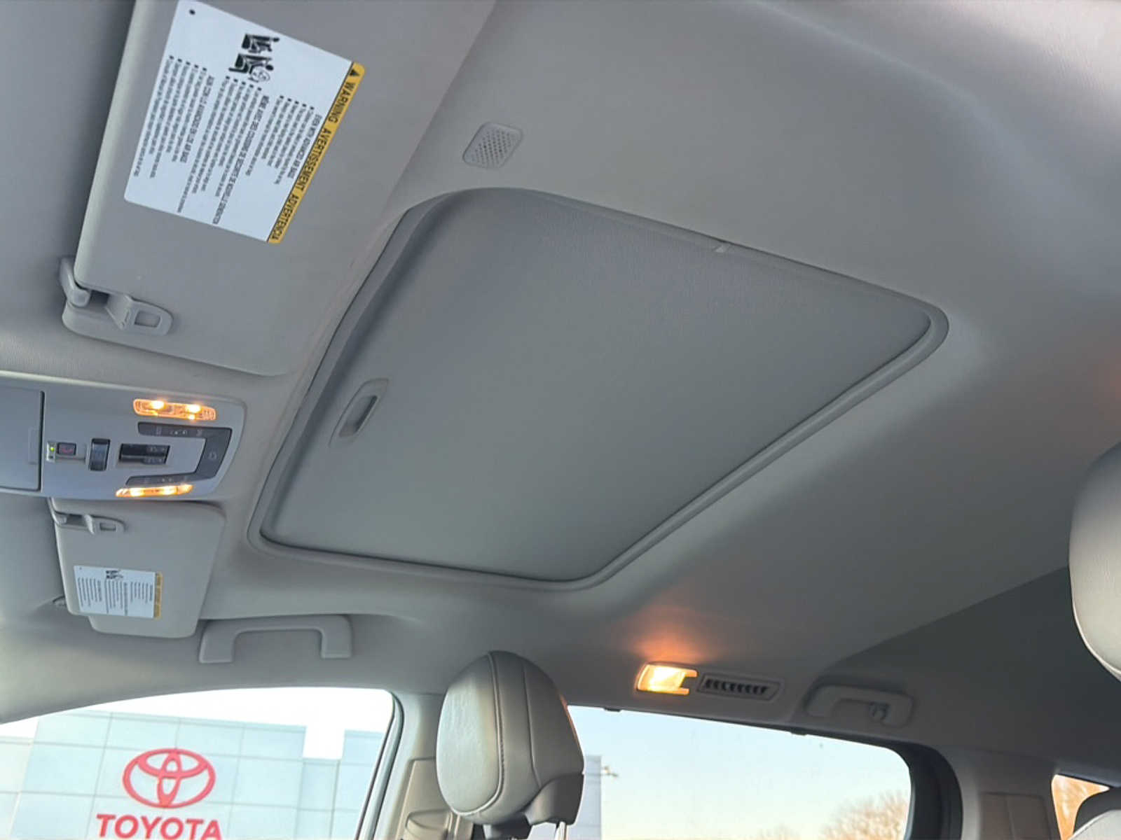 Thumbnail: 2024 Toyota Sienna - 20