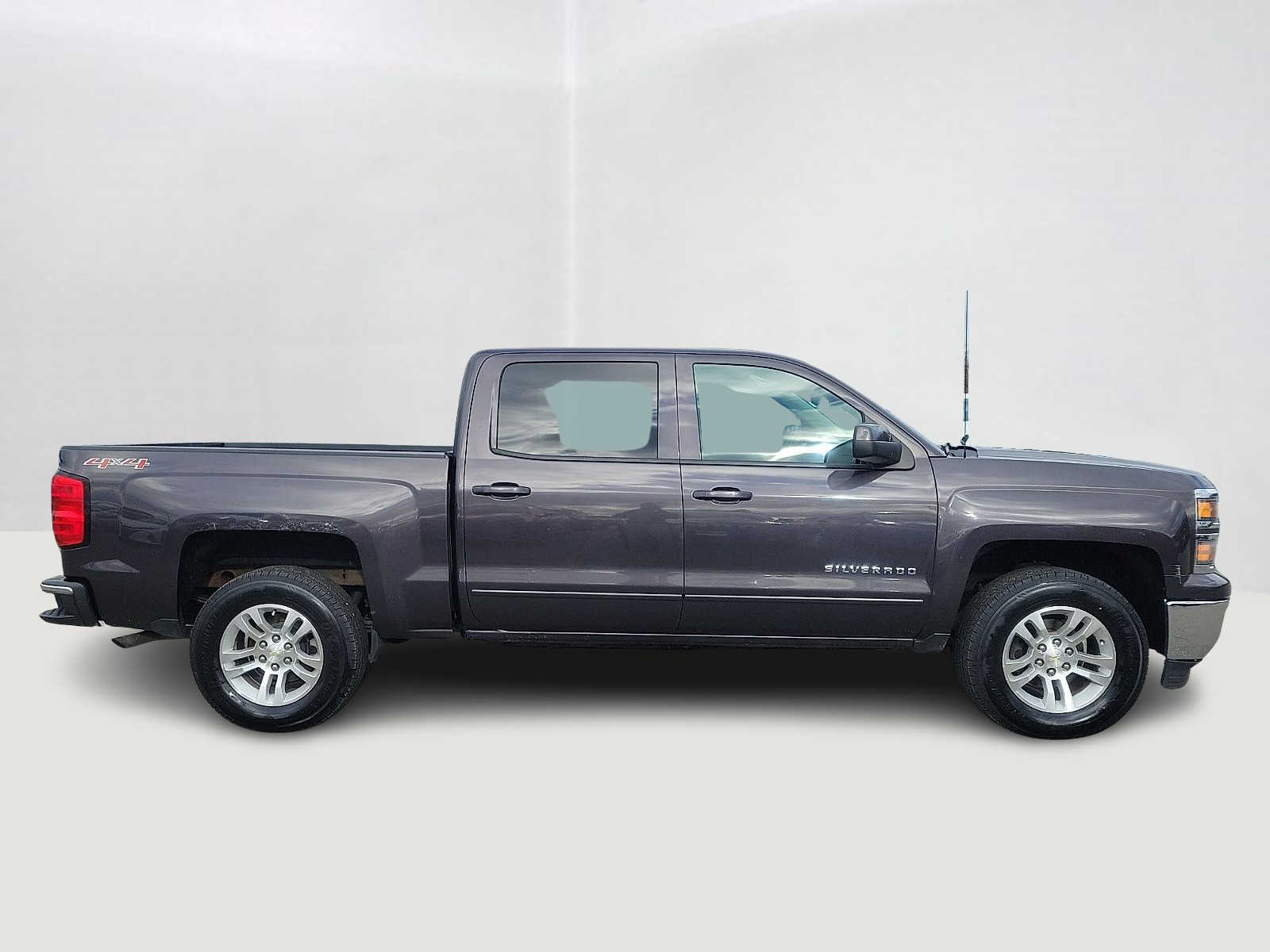 Thumbnail: 2015 Chevrolet Silverado 1500 - 8