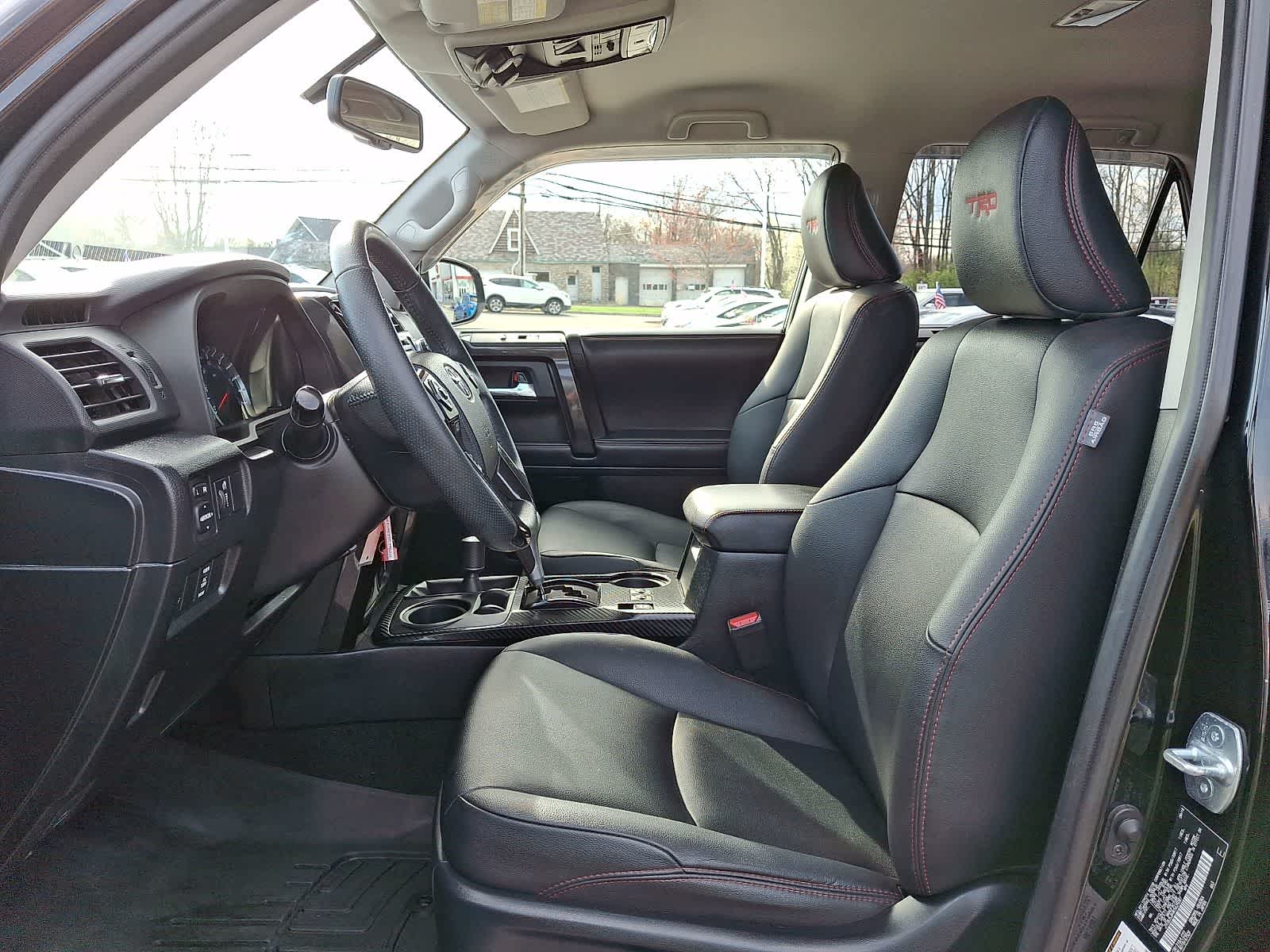 Thumbnail: 2019 Toyota 4Runner - 16