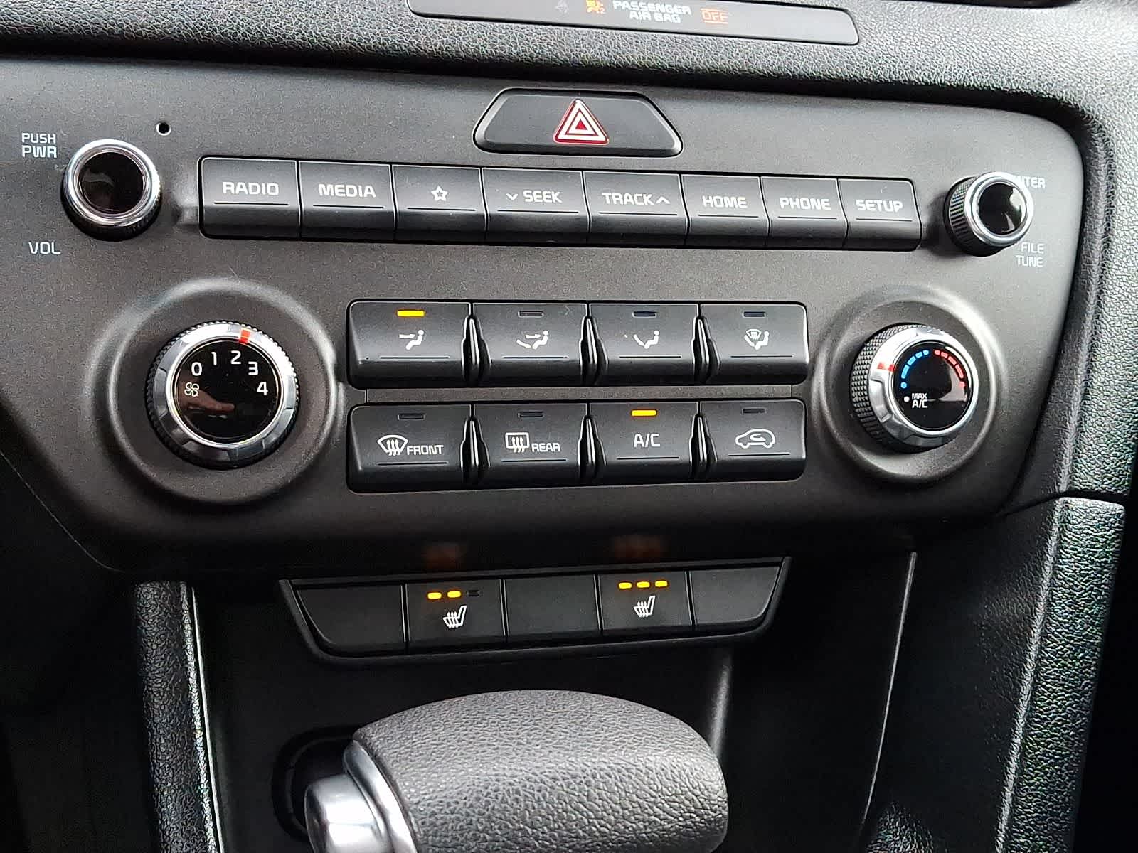 Thumbnail: 2020 Kia Sportage - 16