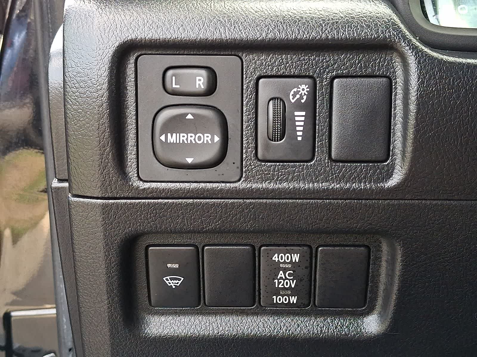 Thumbnail: 2019 Toyota 4Runner - 30