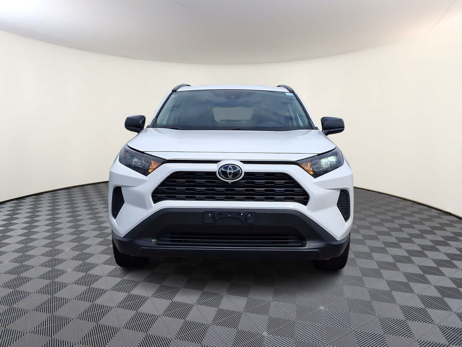 Thumbnail: 2020 Toyota RAV4 - 3