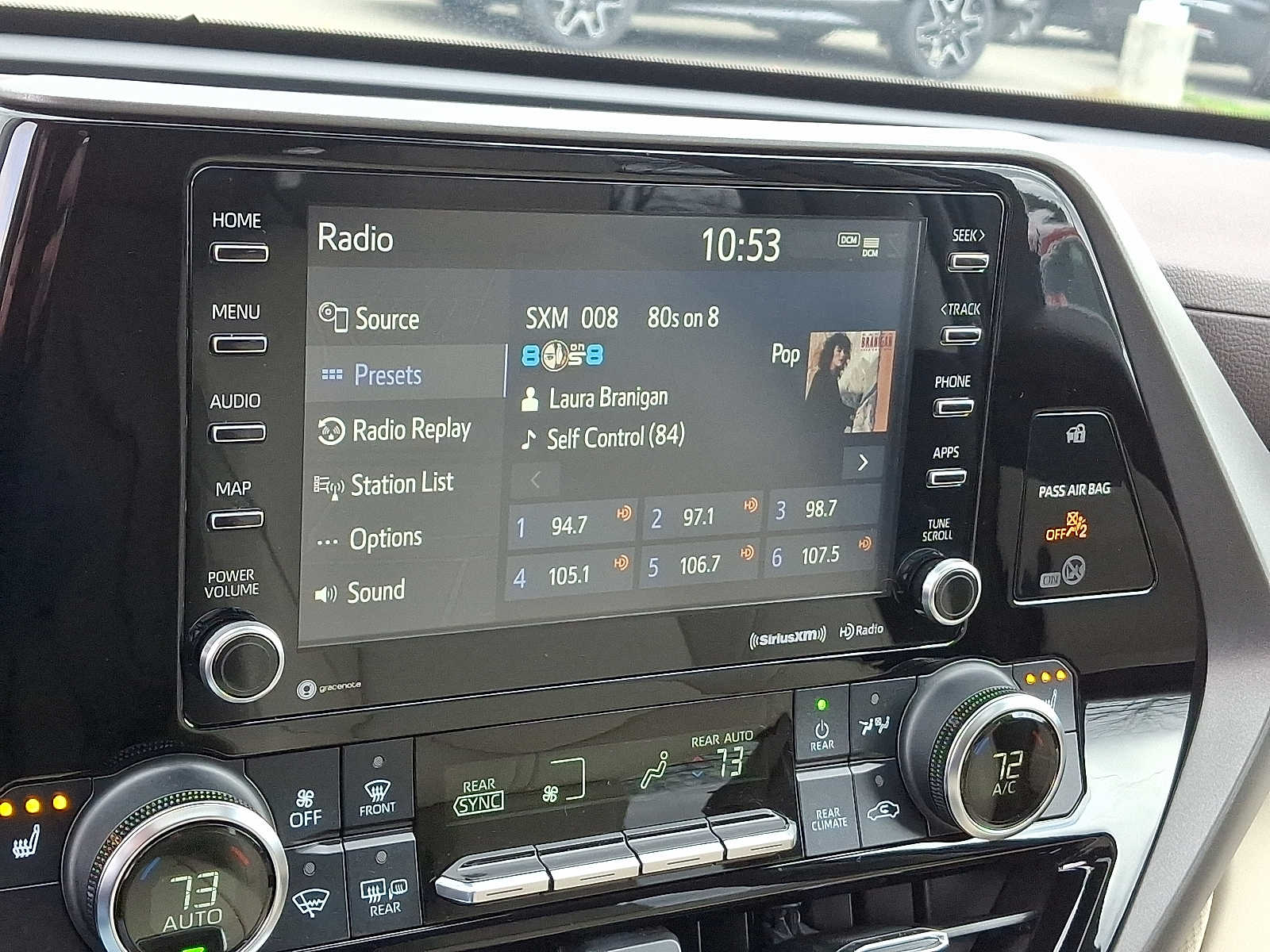 Thumbnail: 2022 Toyota Highlander - 23