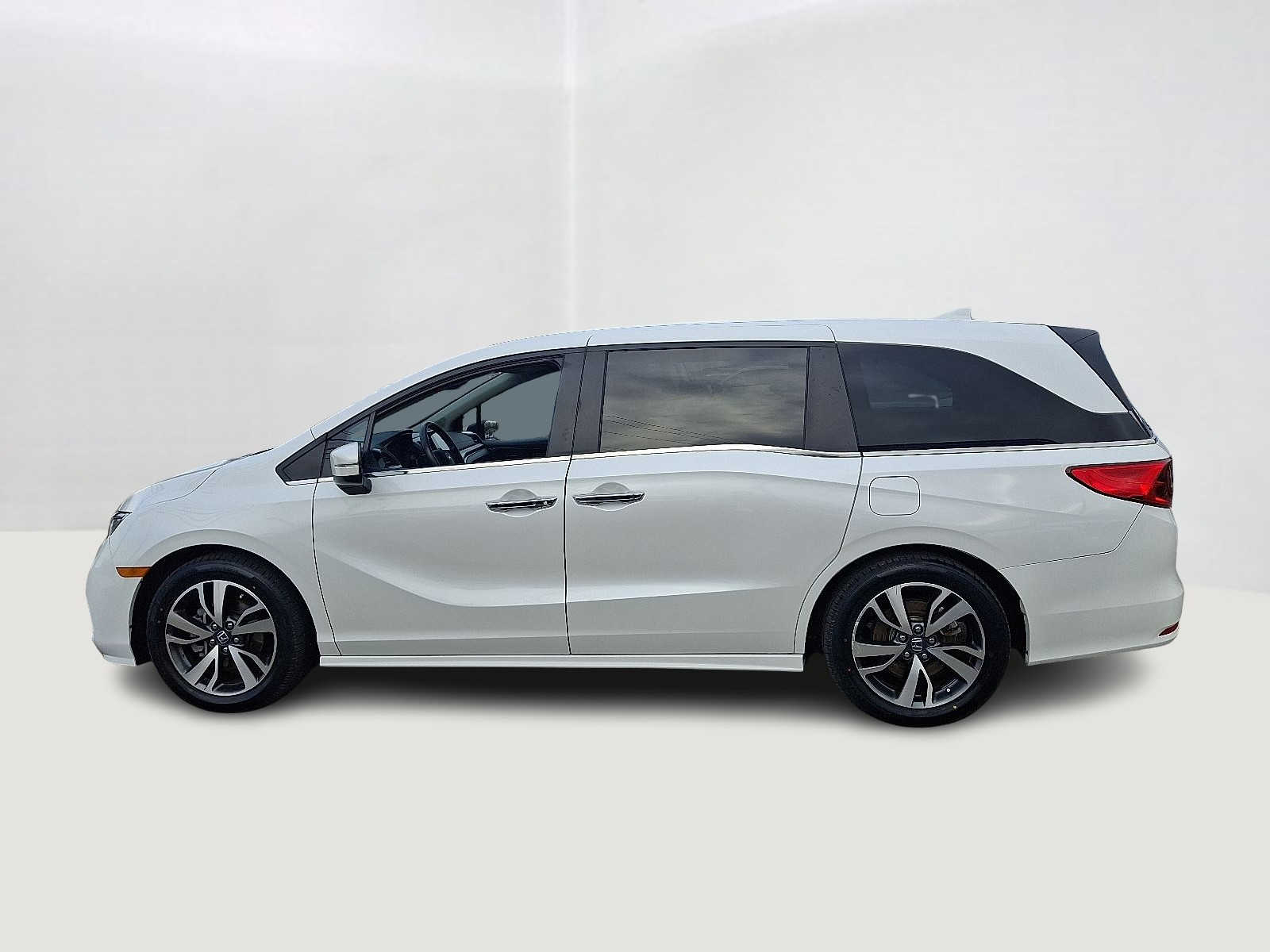 Thumbnail: 2022 Honda Odyssey - 8