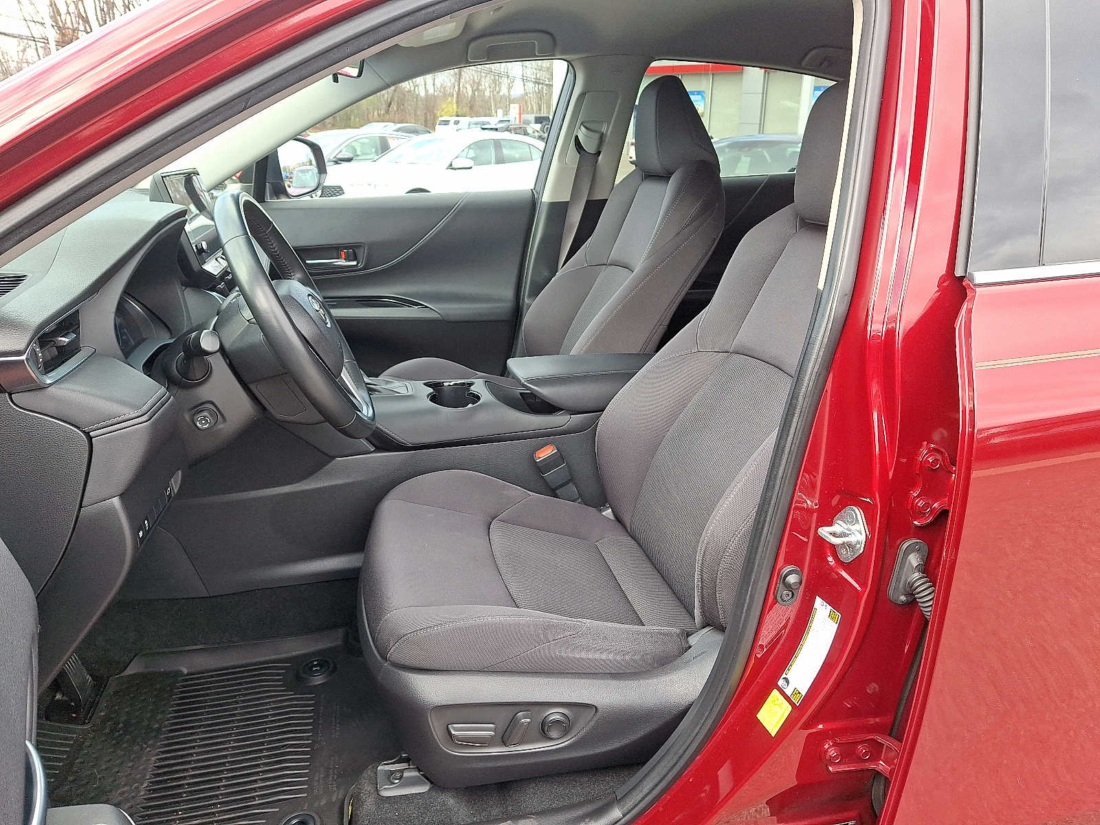 Thumbnail: 2023 Toyota Venza - 16