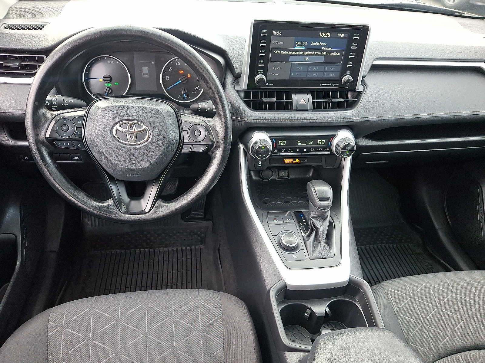 Thumbnail: 2021 Toyota RAV4 - 14