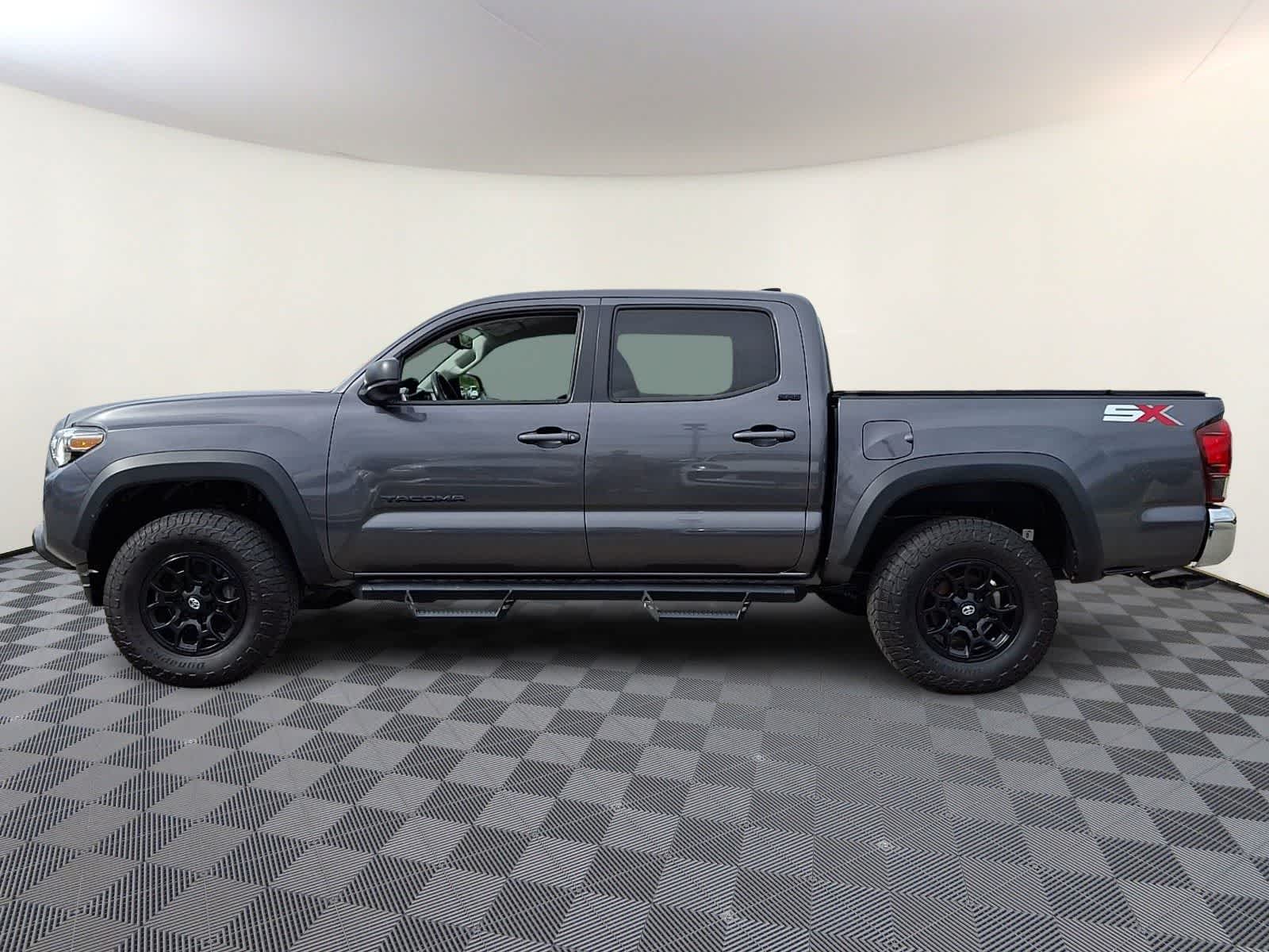 Thumbnail: 2023 Toyota Tacoma - 9