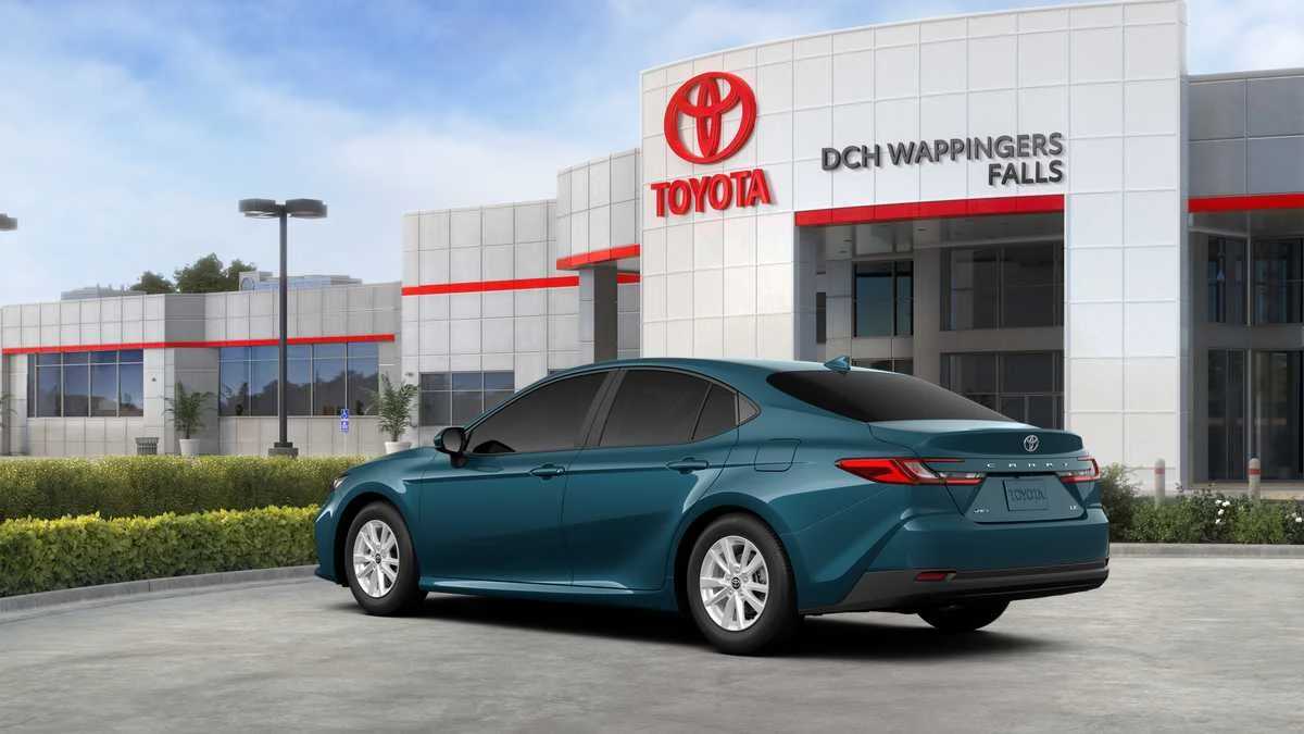 Thumbnail: 2026 Toyota Camry - 16