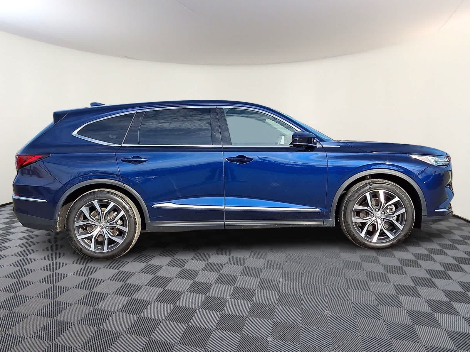 Thumbnail: 2023 Acura MDX - 8