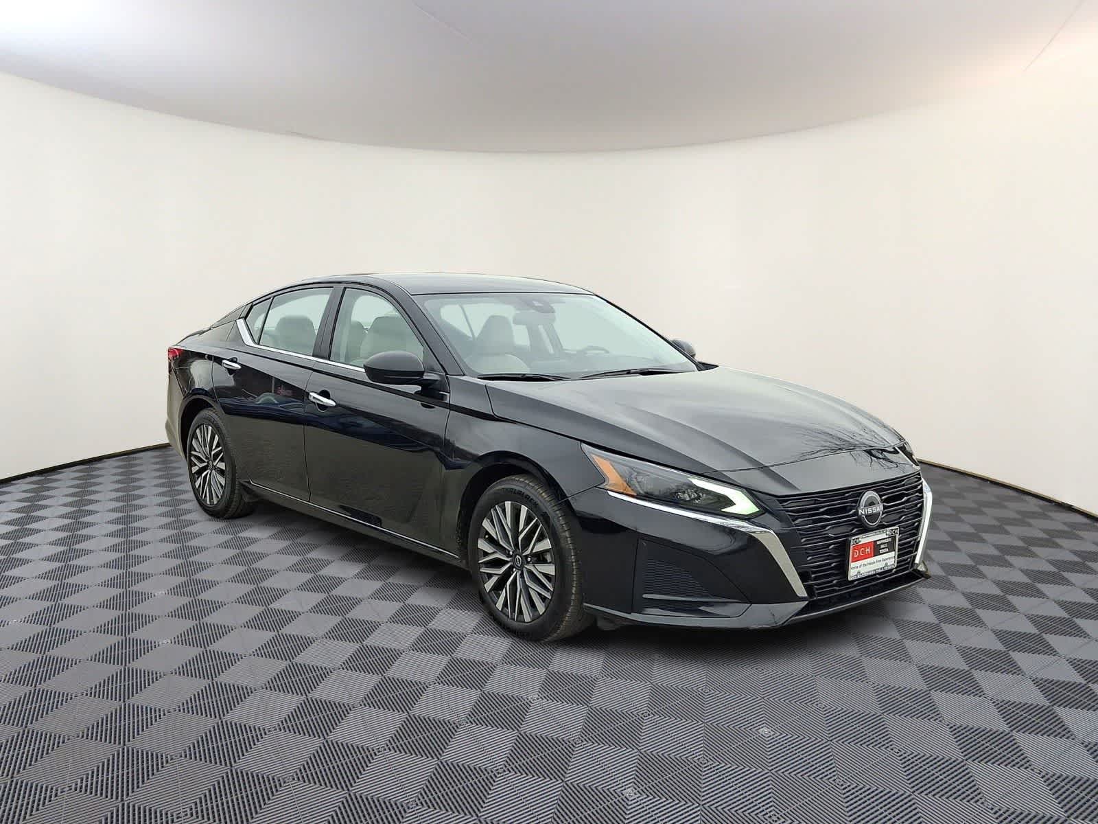 Thumbnail: 2024 Nissan Altima - 4