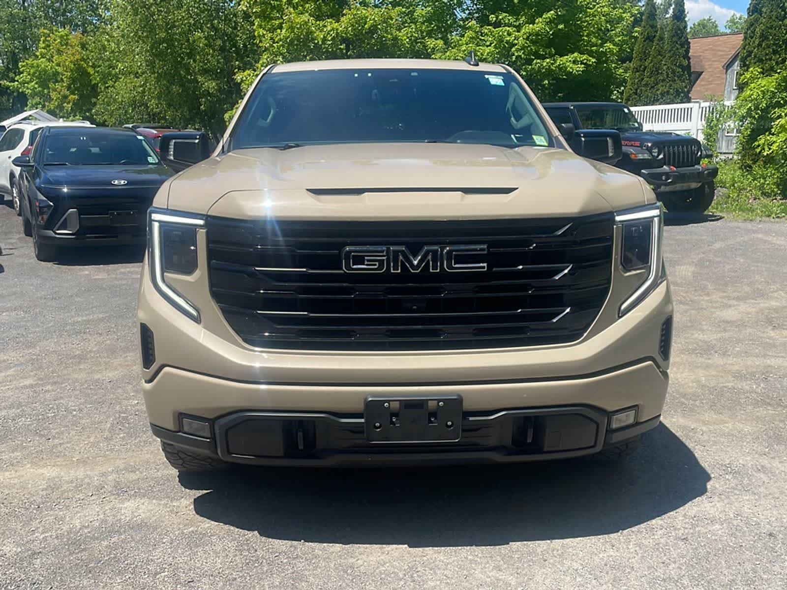 Thumbnail: 2023 GMC Sierra 1500 - 11