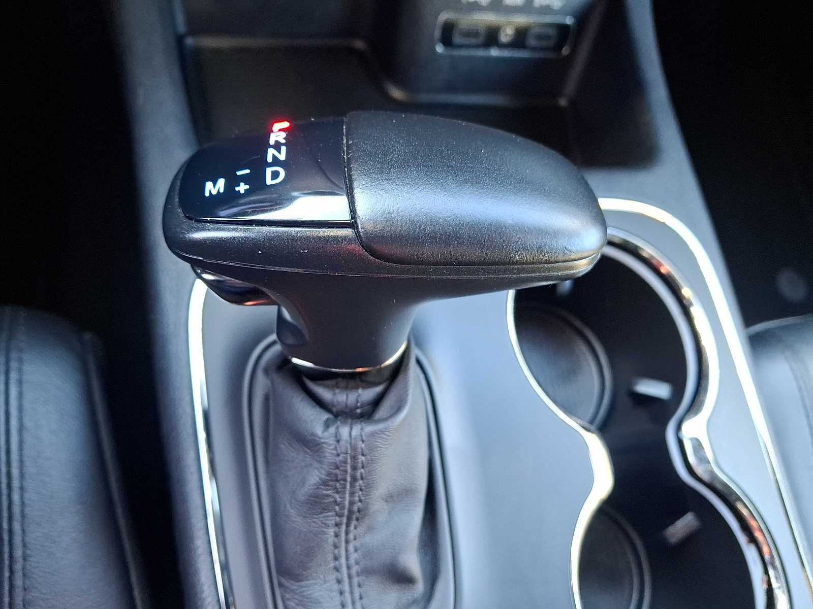 Thumbnail: 2019 Dodge Durango - 13