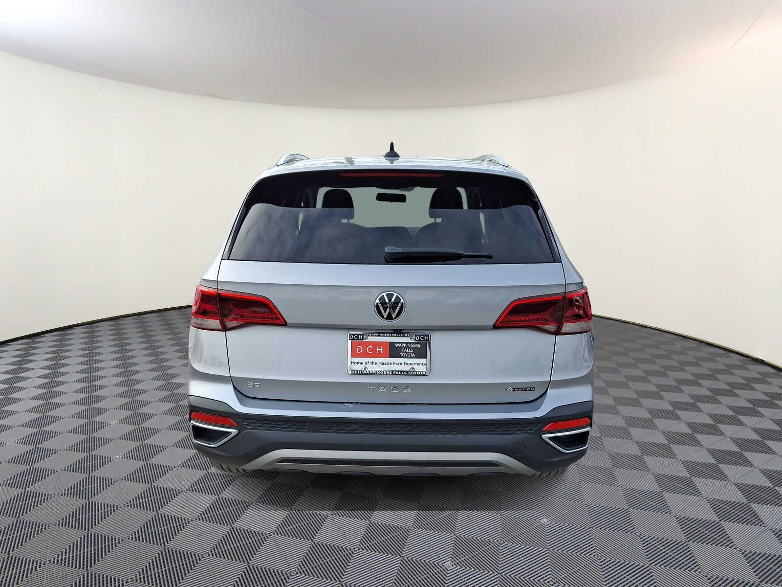 Thumbnail: 2022 Volkswagen Taos - 6