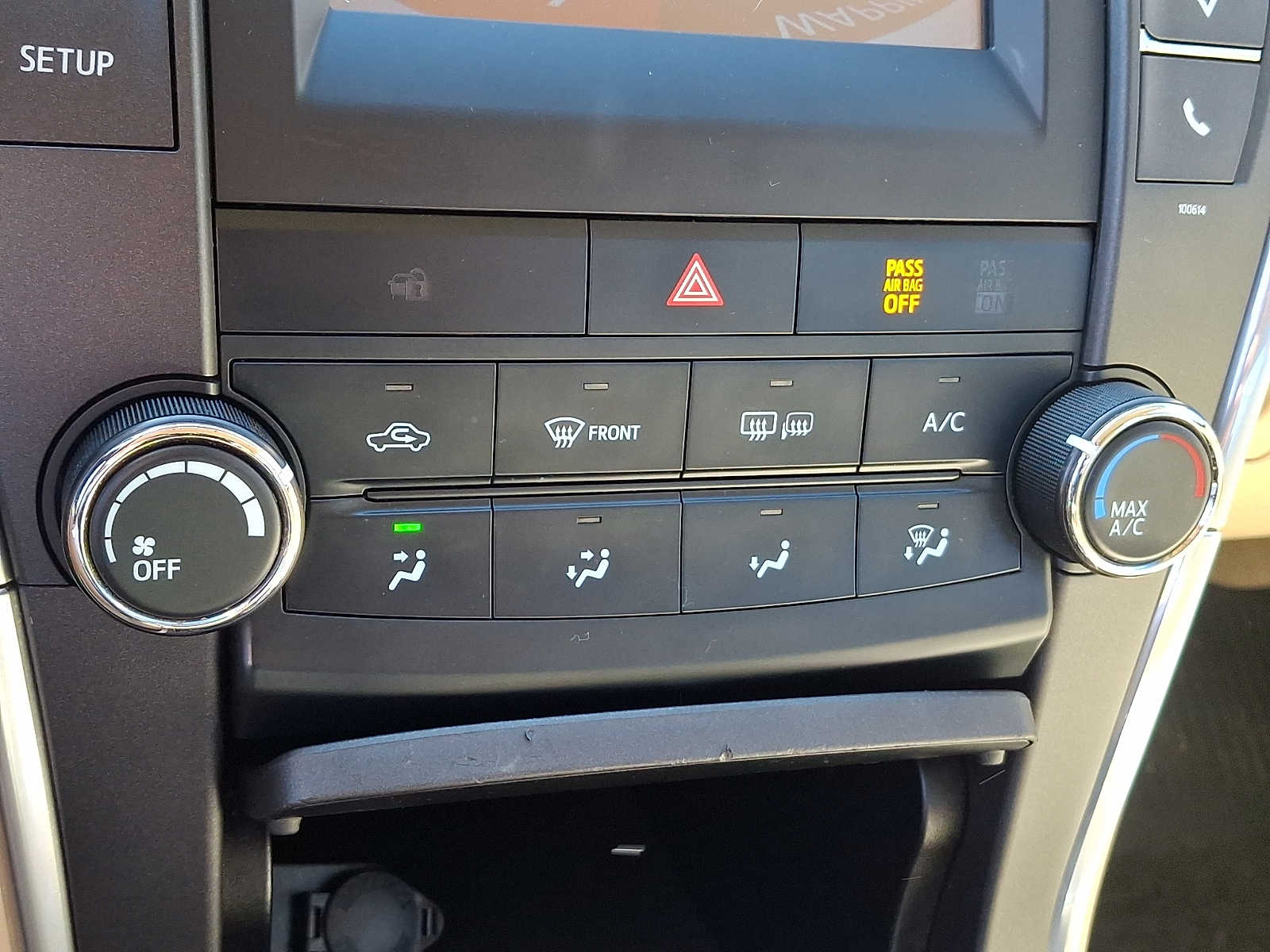 Thumbnail: 2017 Toyota Camry - 18