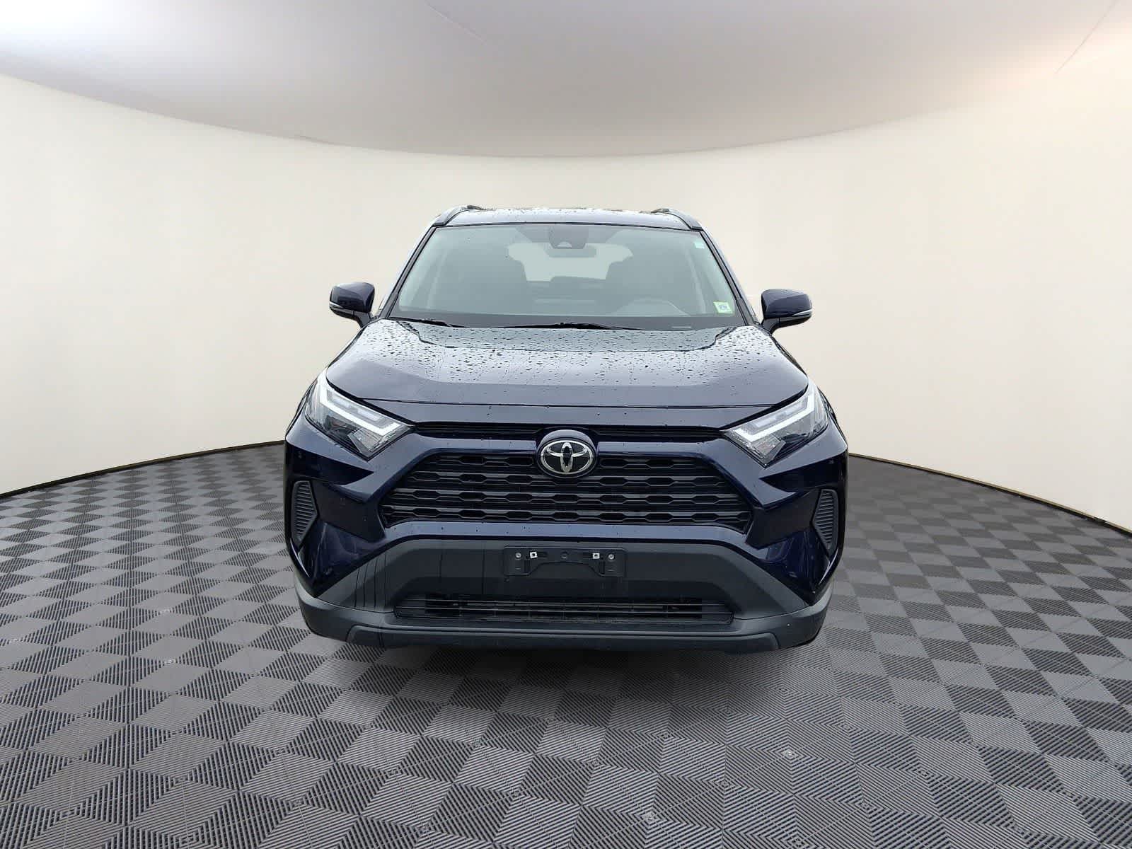 Thumbnail: 2022 Toyota RAV4 - 3