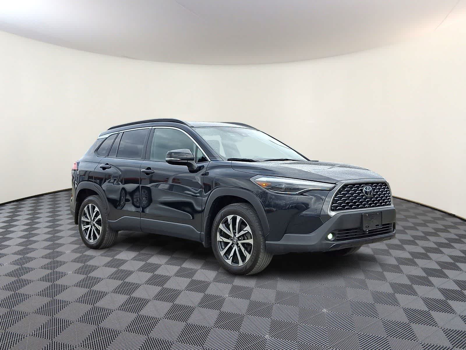 Thumbnail: 2022 Toyota Corolla Cross - 5