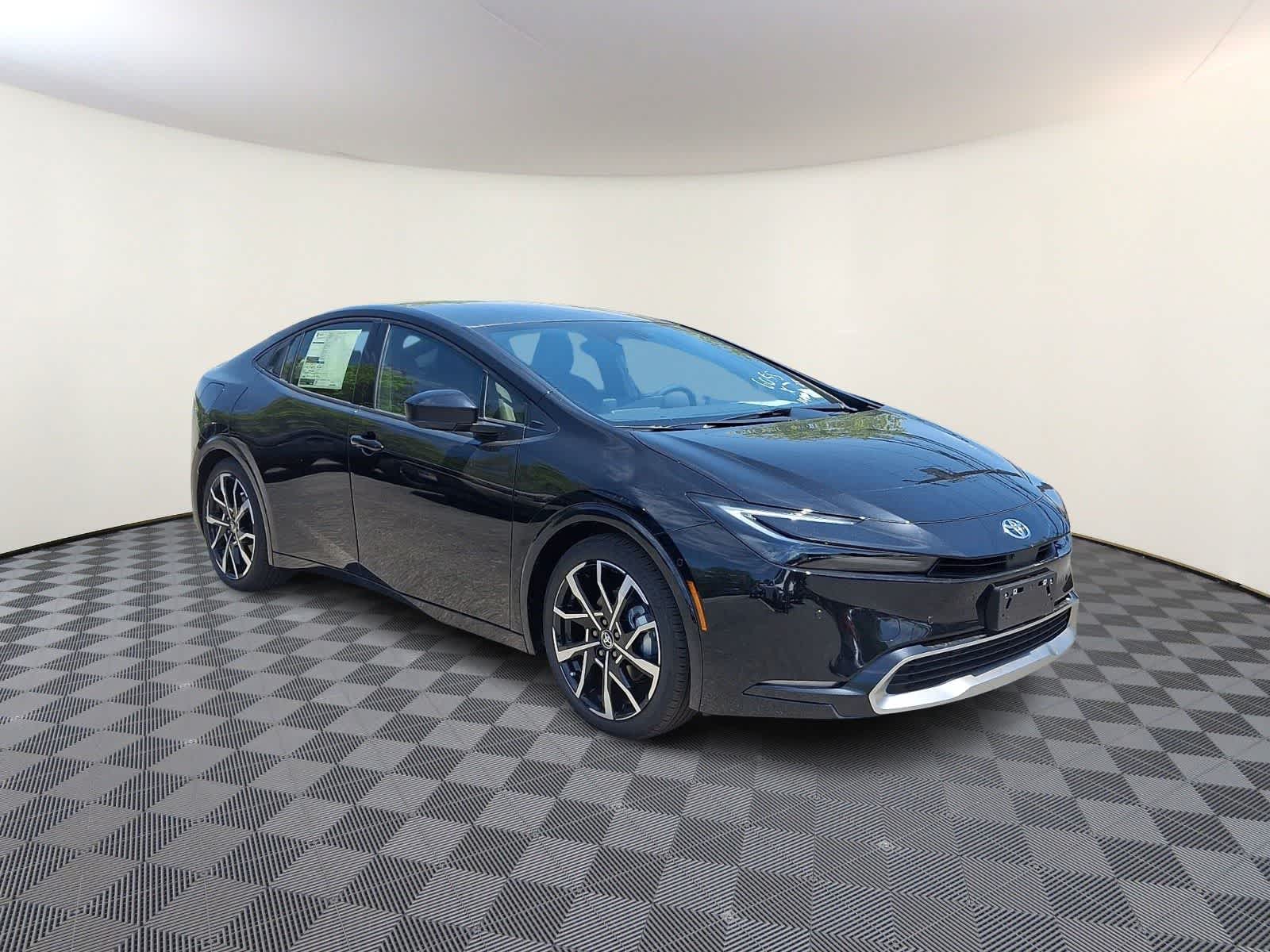 Thumbnail: 2026 Toyota Prius - 3