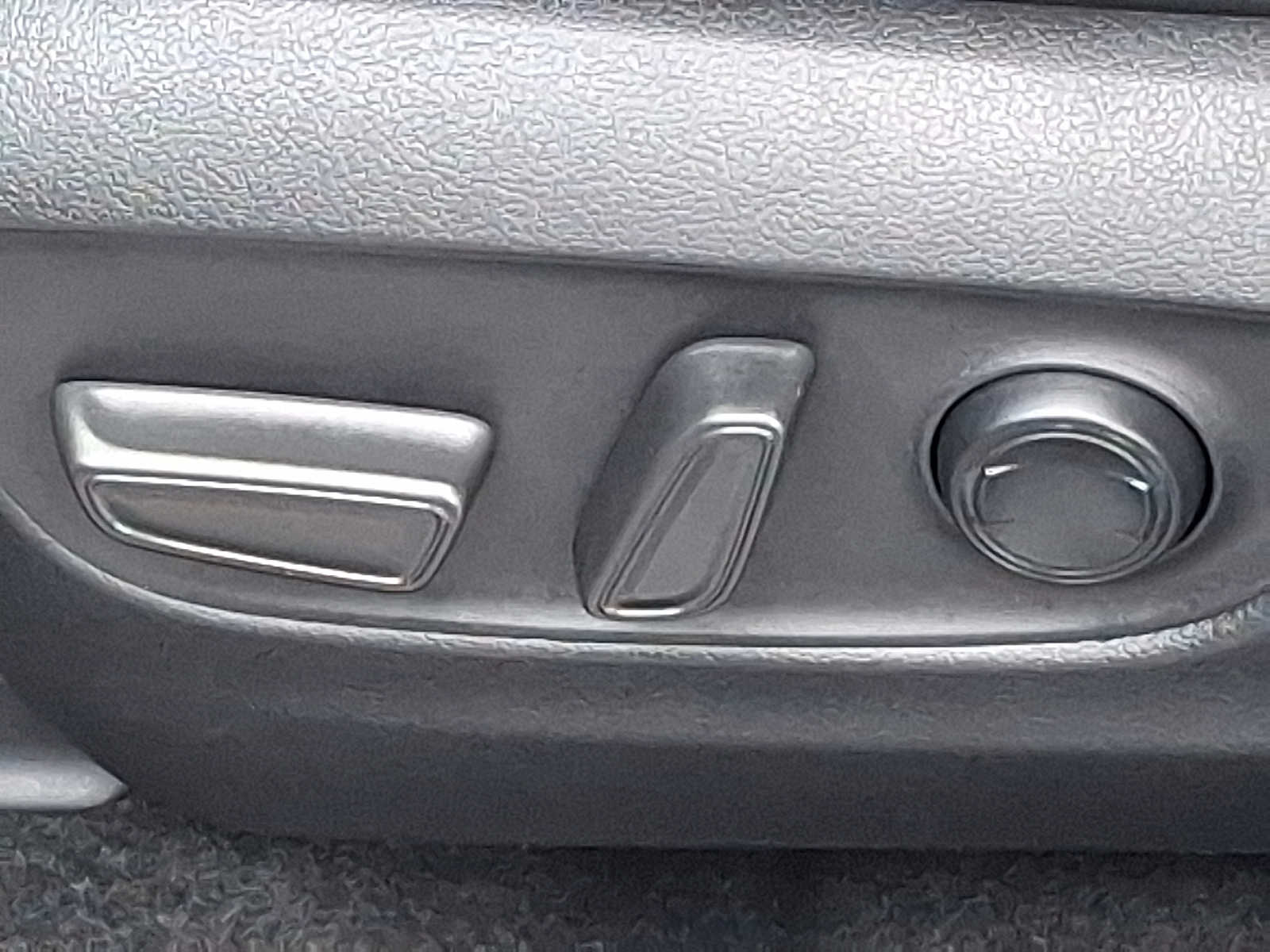 Thumbnail: 2023 Toyota RAV4 - 29