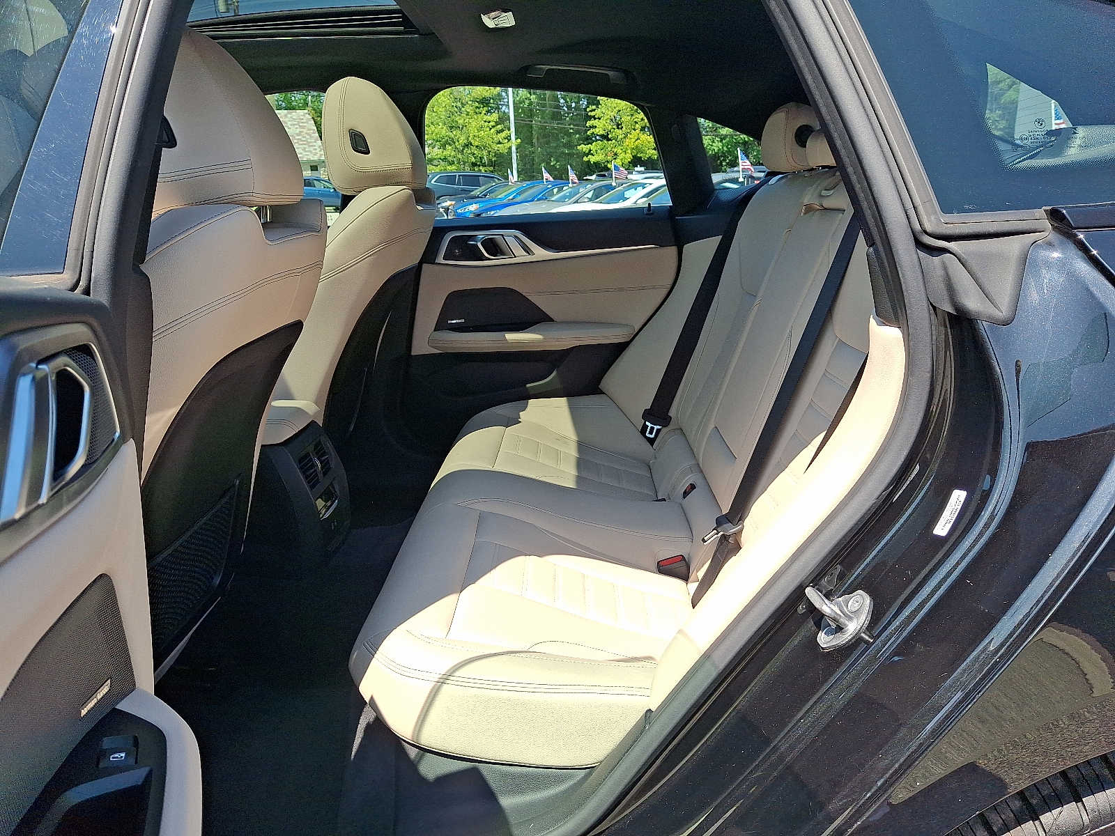 Thumbnail: 2022 BMW 4 Series - 11