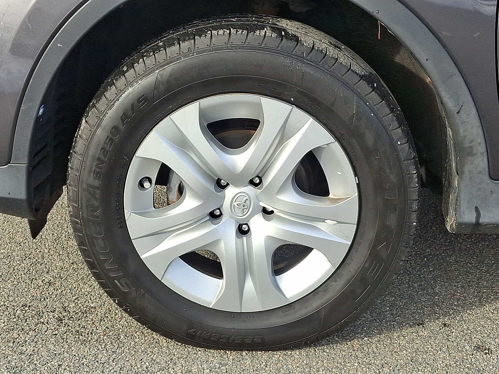 Thumbnail: 2015 Toyota RAV4 - 10