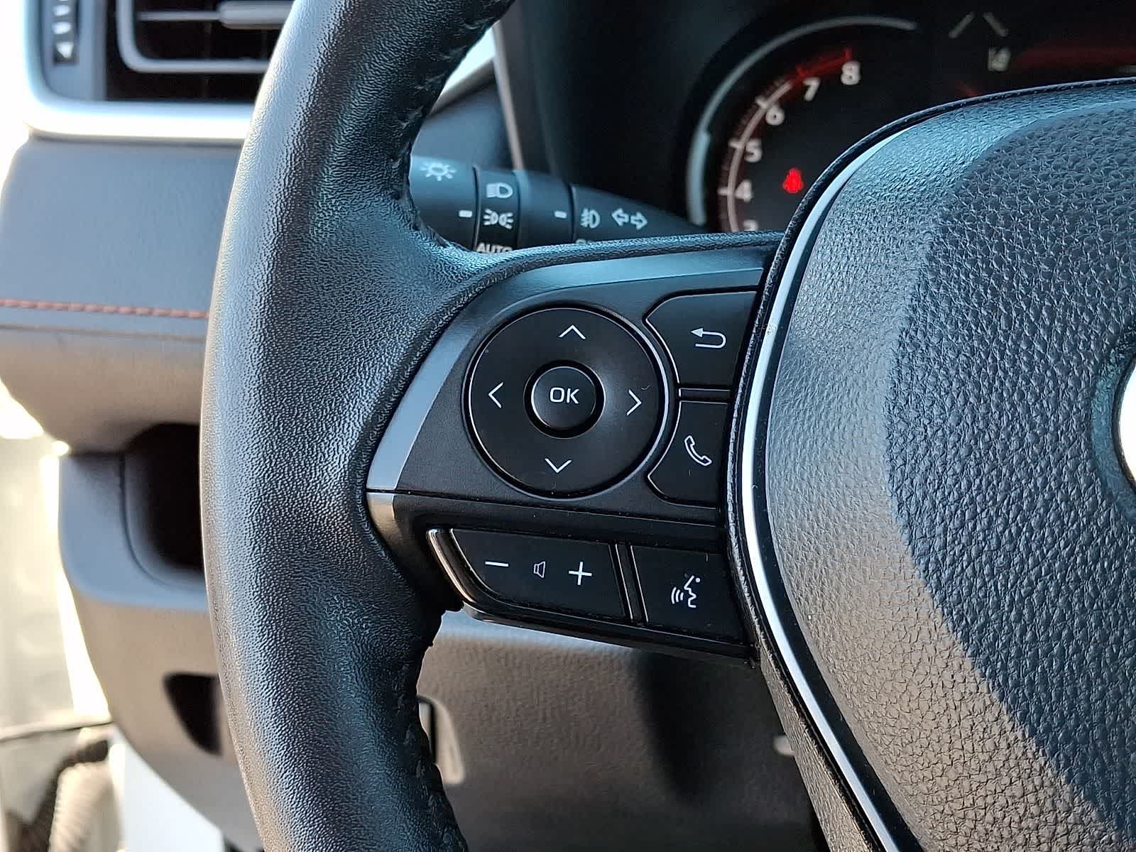 Thumbnail: 2024 Toyota RAV4 - 25