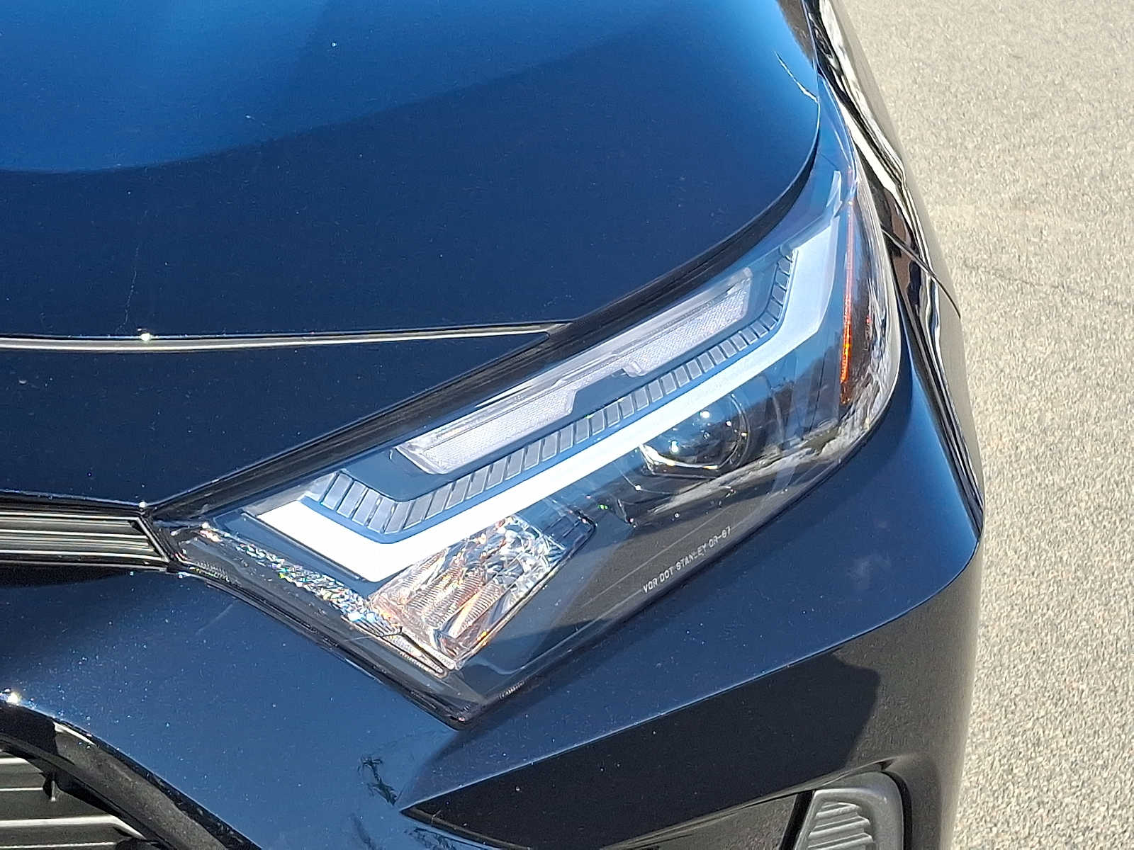 Thumbnail: 2025 Toyota RAV4 - 12