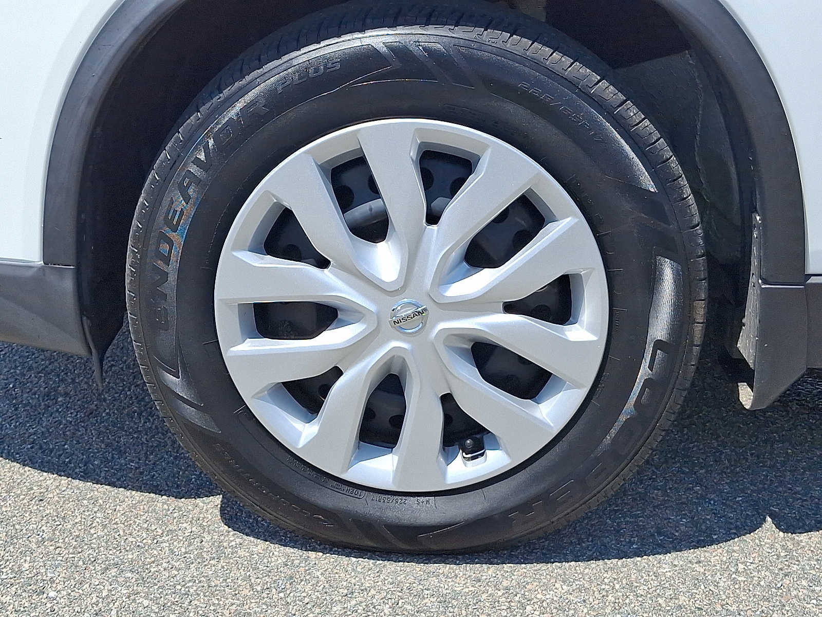 Thumbnail: 2016 Nissan Rogue - 9