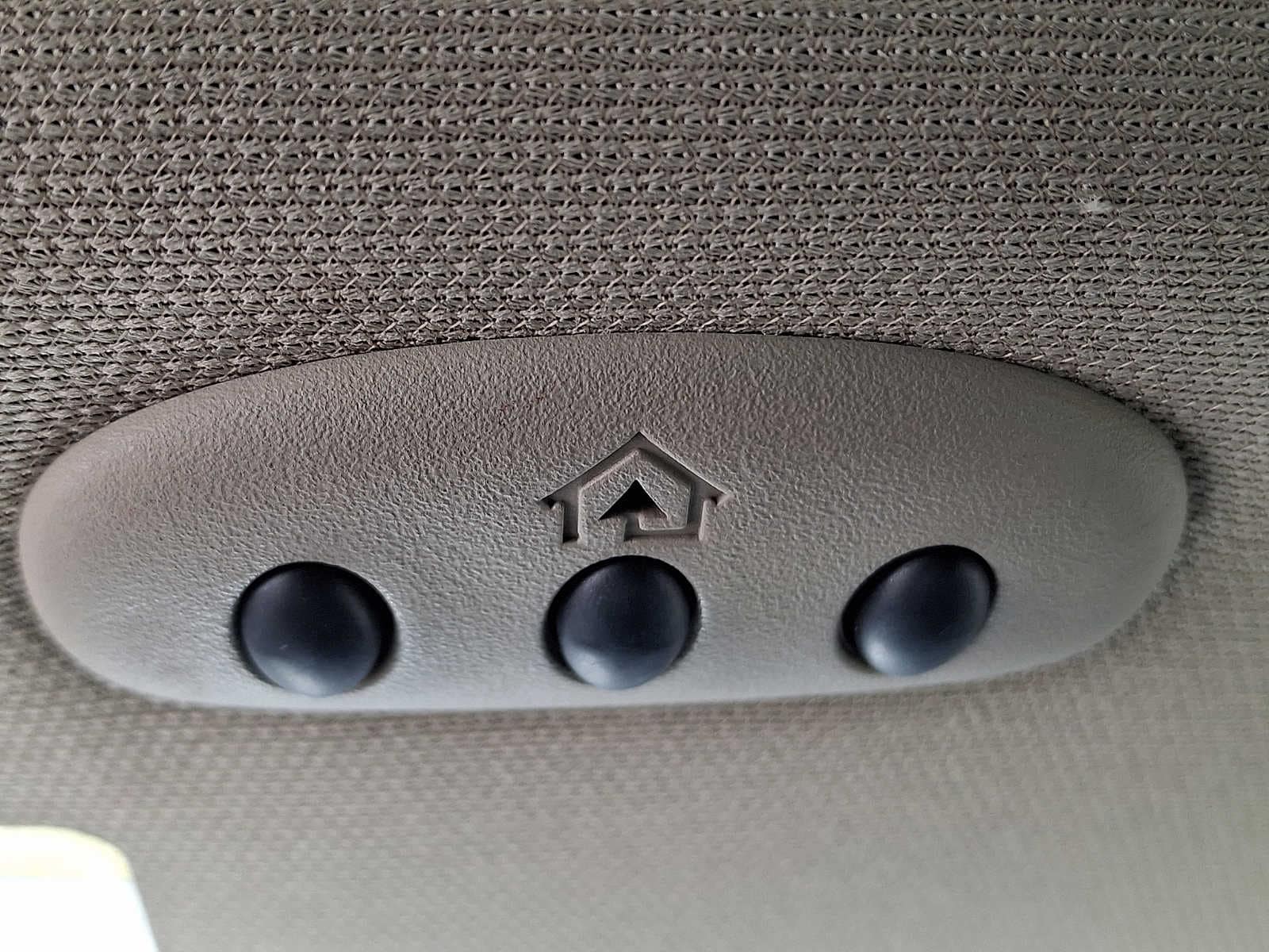 Thumbnail: 2012 Chrysler 200 - 24