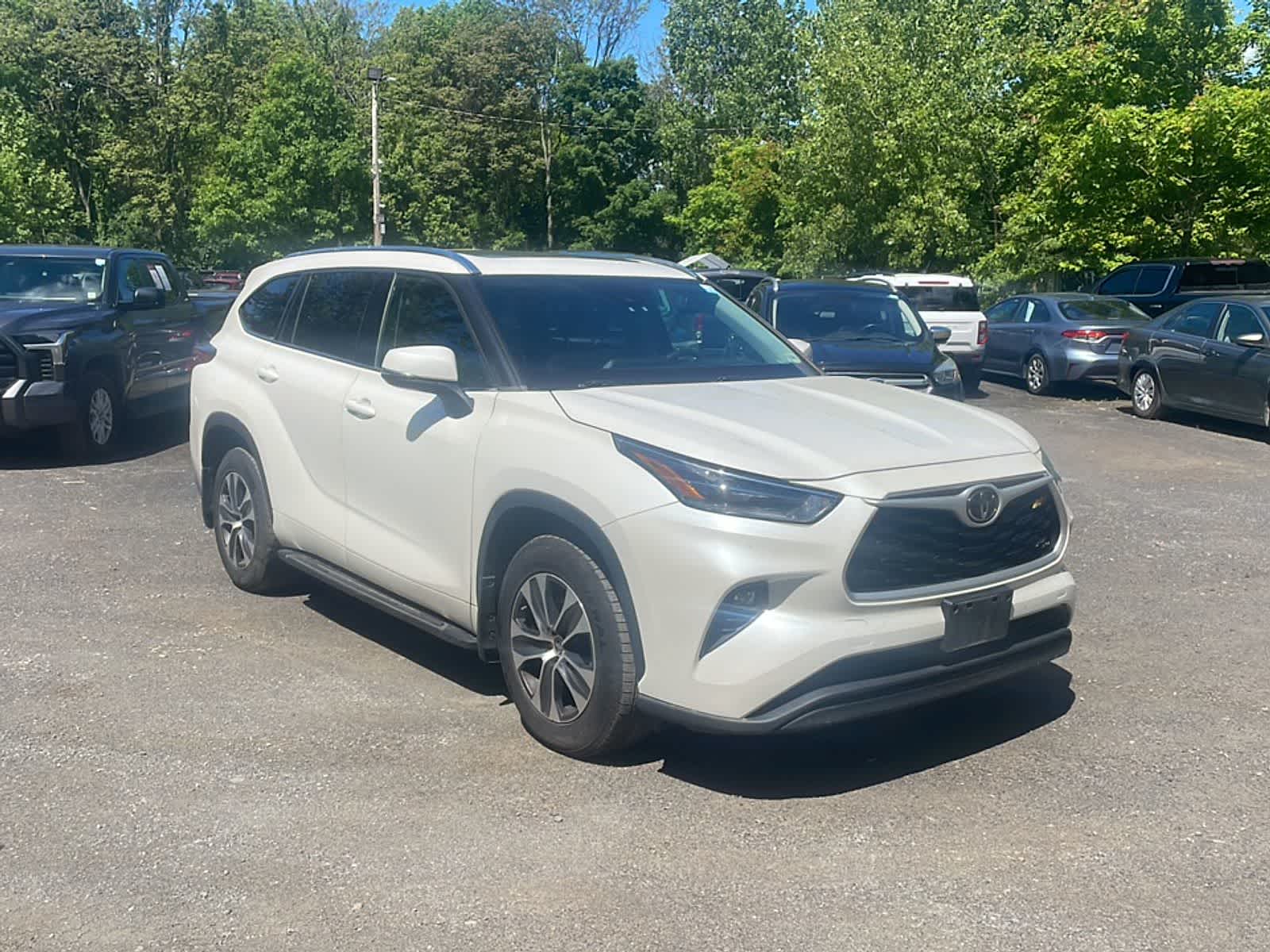 Thumbnail: 2021 Toyota Highlander - 11