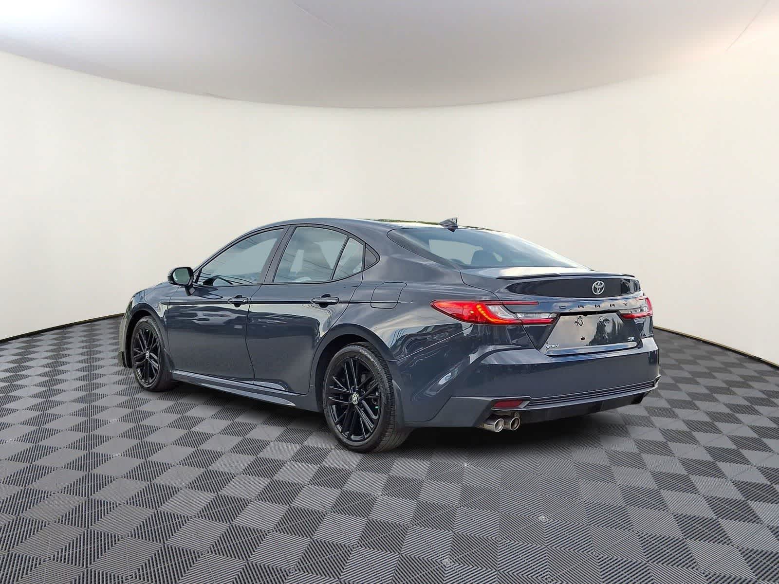 Thumbnail: 2025 Toyota Camry - 9