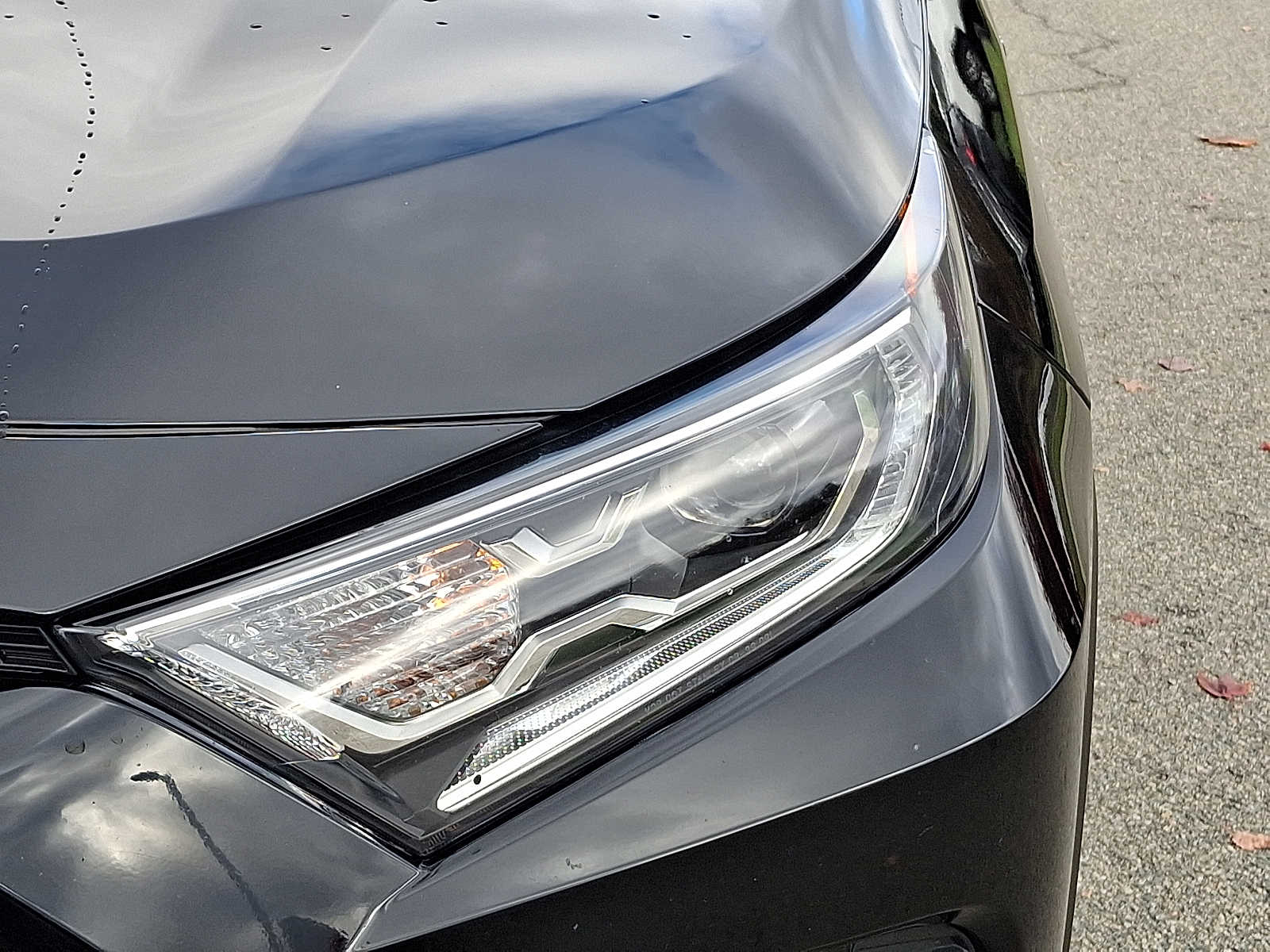 Thumbnail: 2021 Toyota RAV4 - 12