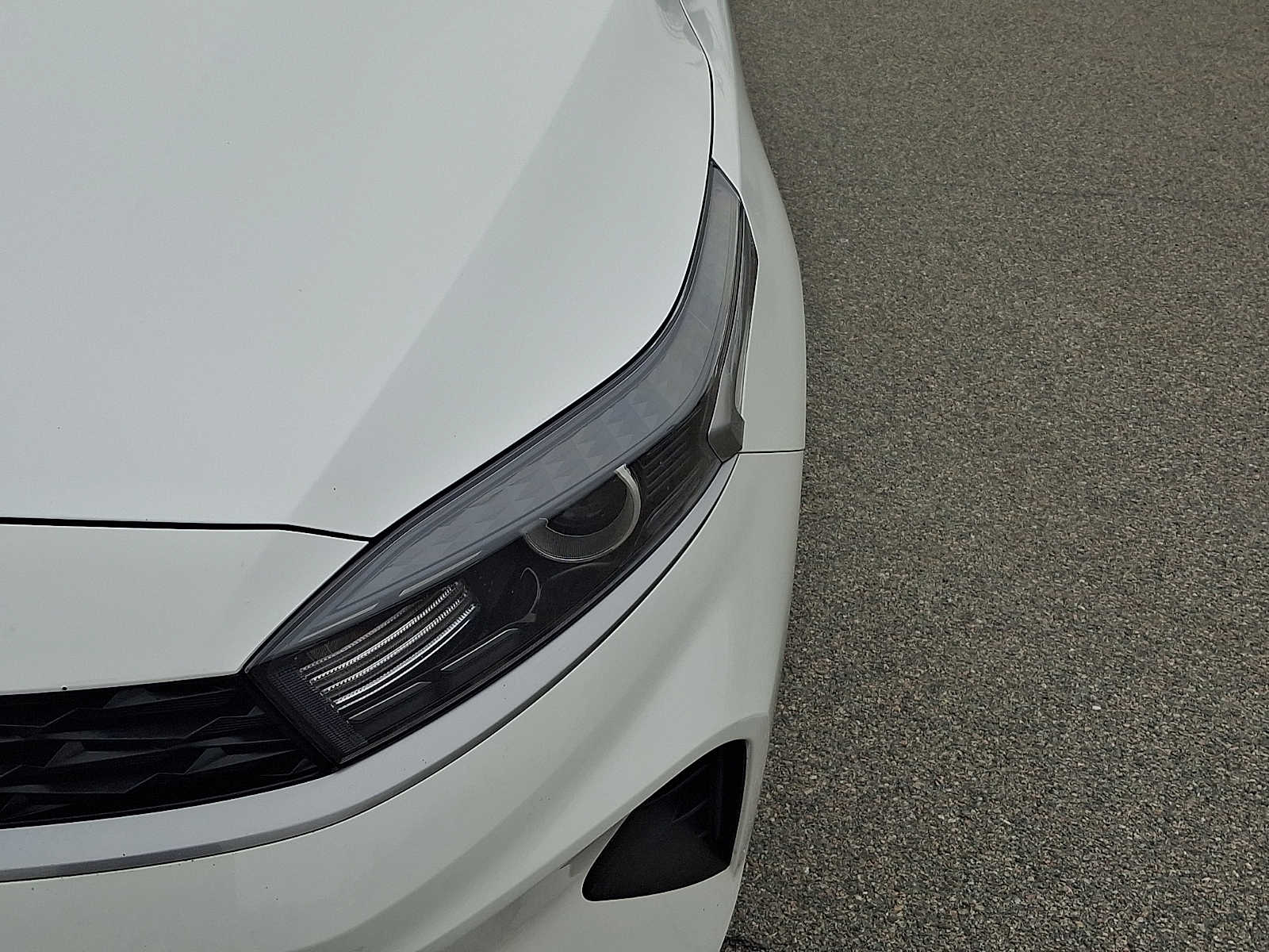 Thumbnail: 2023 Kia Forte - 10