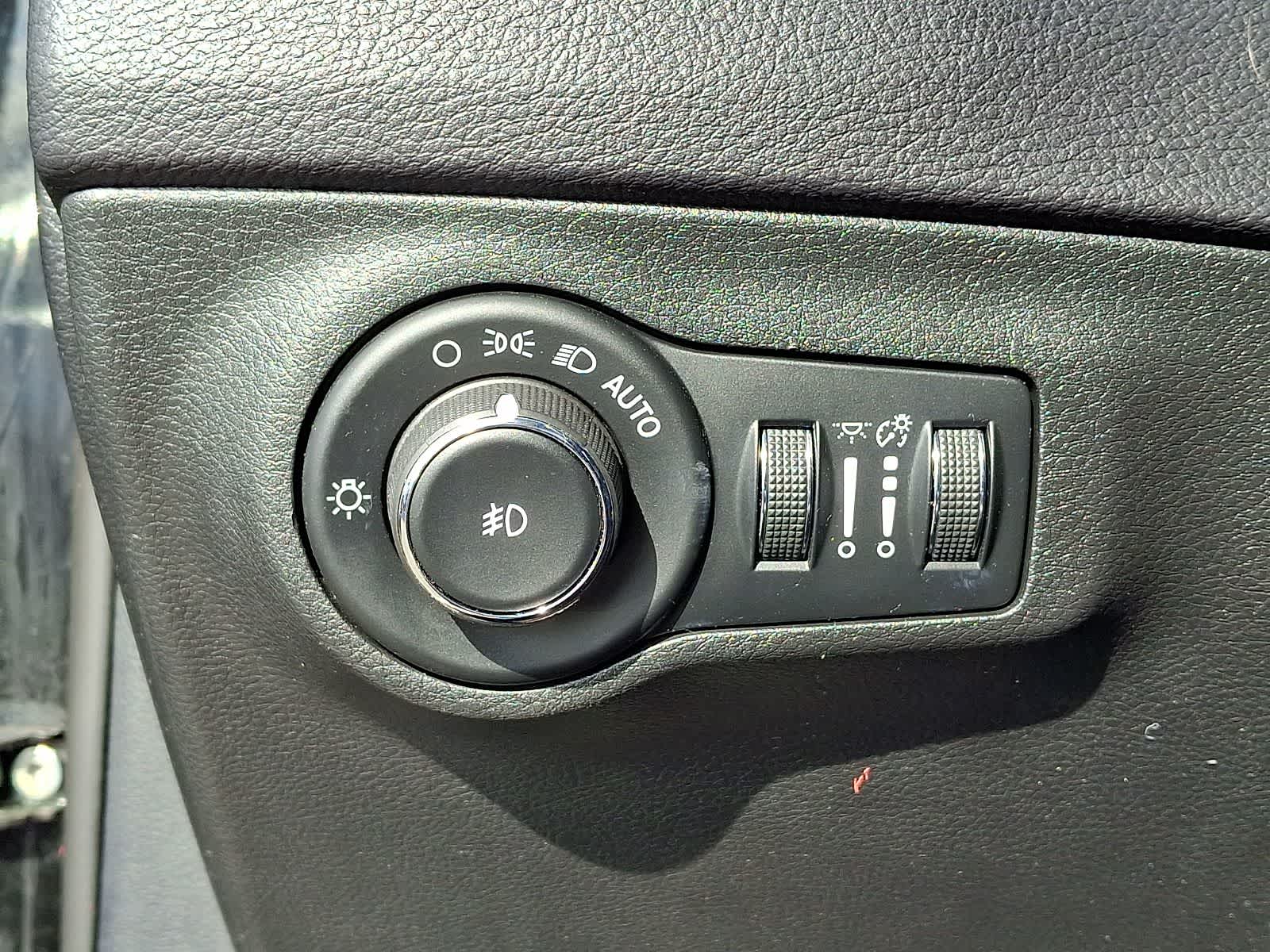 Thumbnail: 2017 Jeep Compass - 27