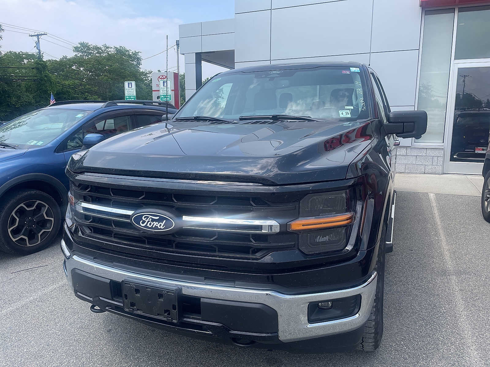 2024 Ford F-150 XLT Hero Image