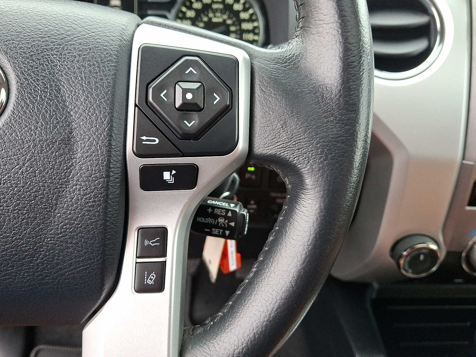 Thumbnail: 2019 Toyota Tundra - 26