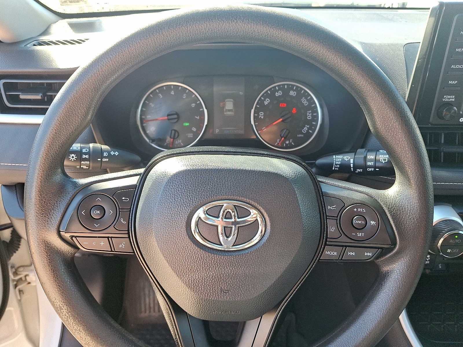 Thumbnail: 2020 Toyota RAV4 - 21