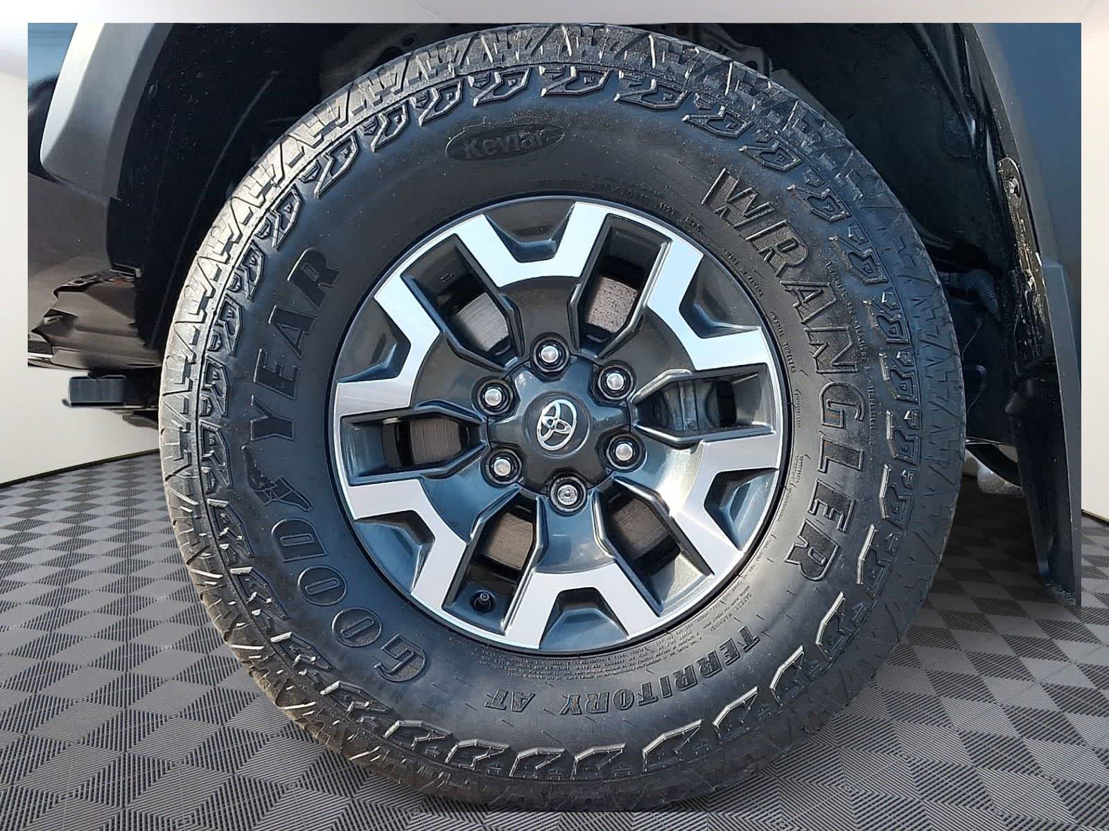 Thumbnail: 2023 Toyota Tacoma - 10