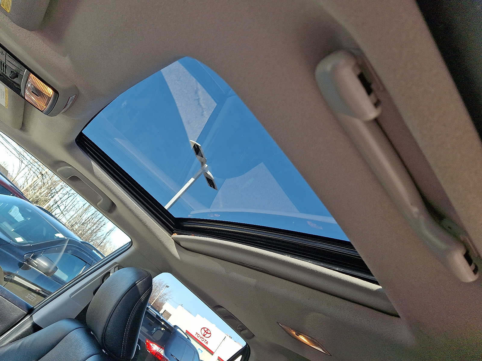 Thumbnail: 2022 Toyota 4Runner - 17