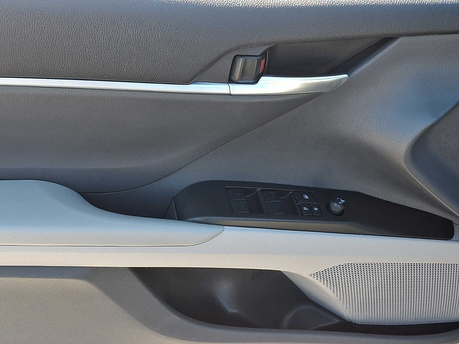 Thumbnail: 2023 Toyota Camry - 15