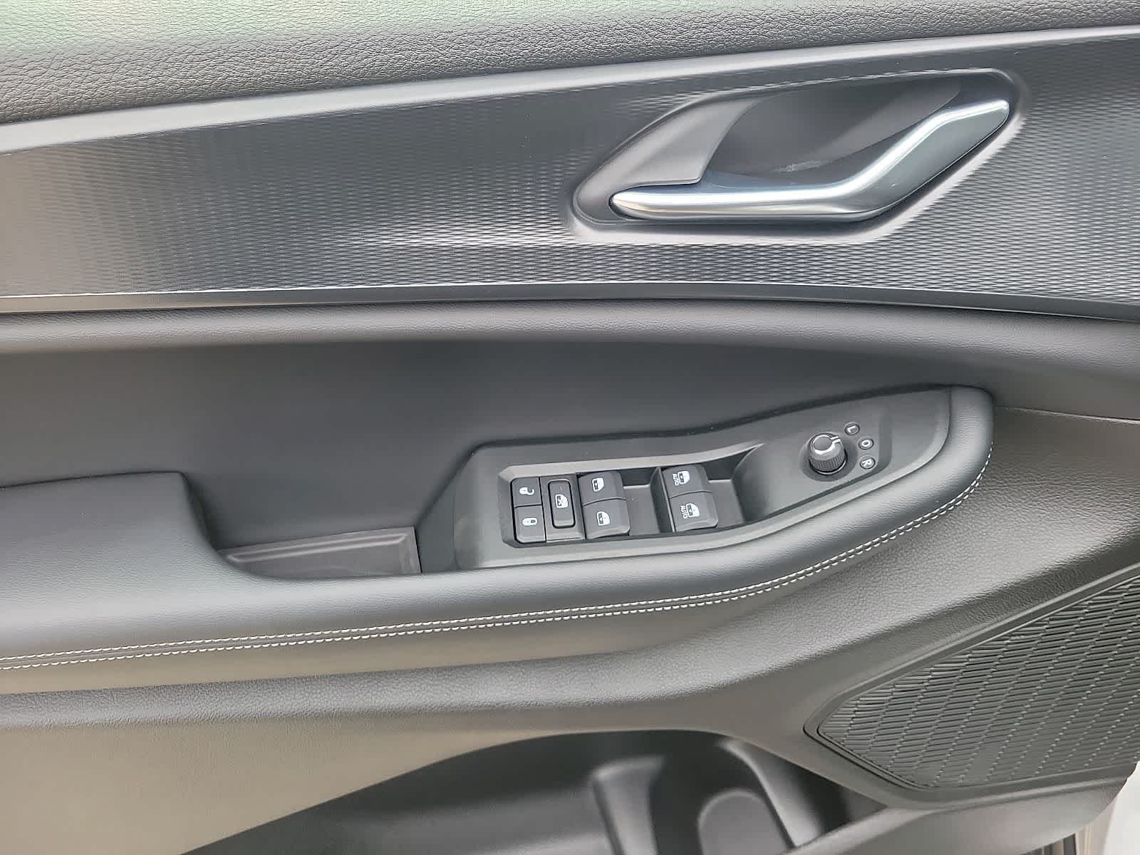 Thumbnail: 2025 Jeep Grand Cherokee - 13