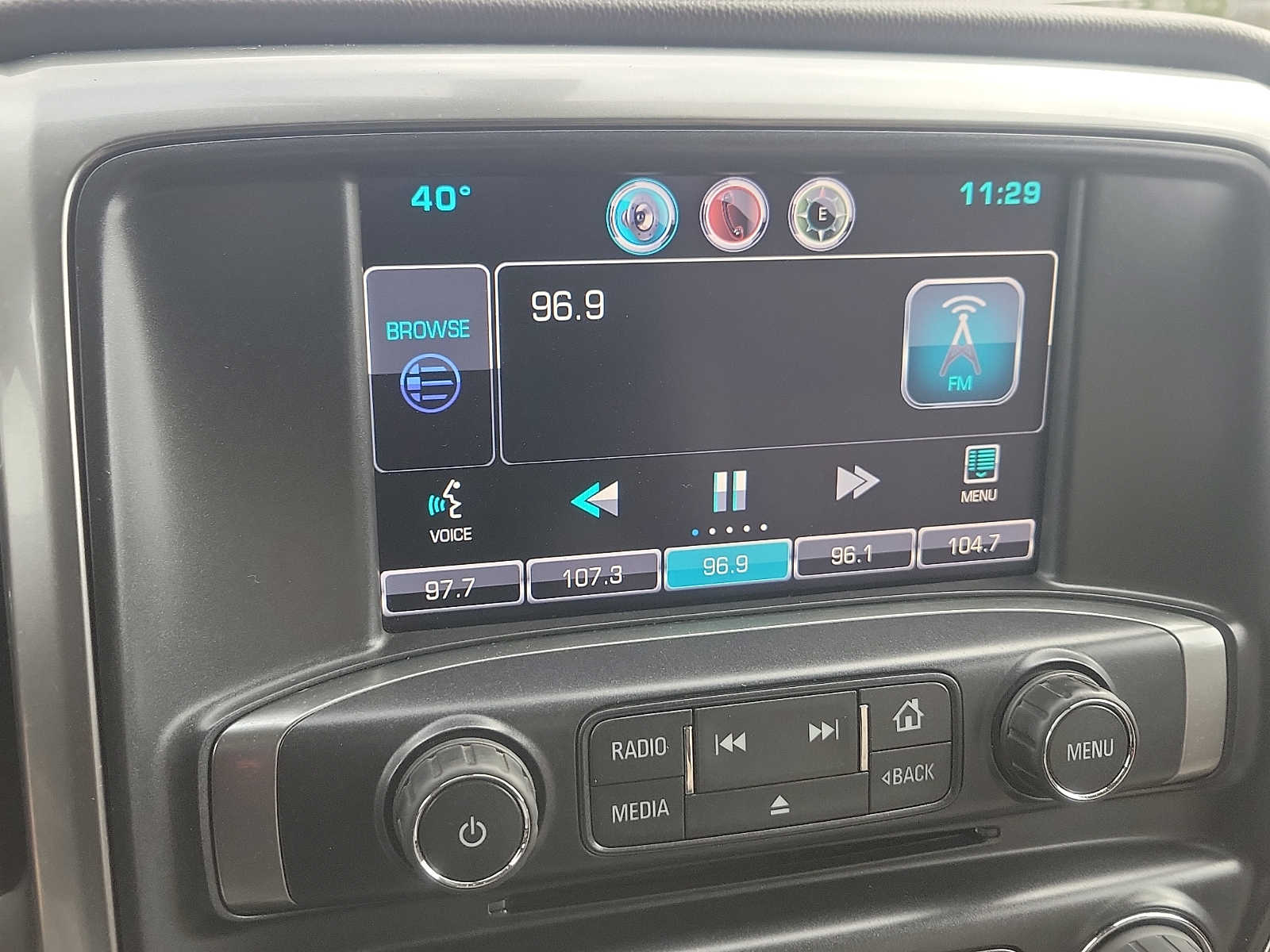 Thumbnail: 2015 Chevrolet Silverado 1500 - 17