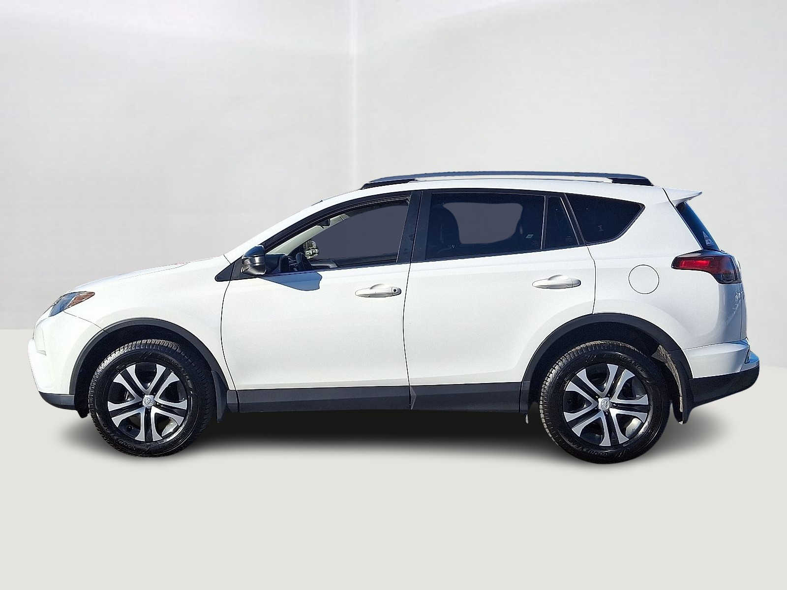 Thumbnail: 2018 Toyota RAV4 - 9