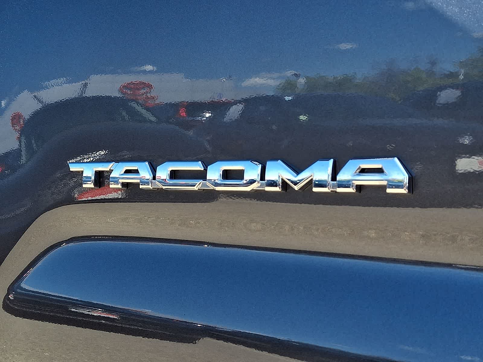 Thumbnail: 2023 Toyota Tacoma - 33