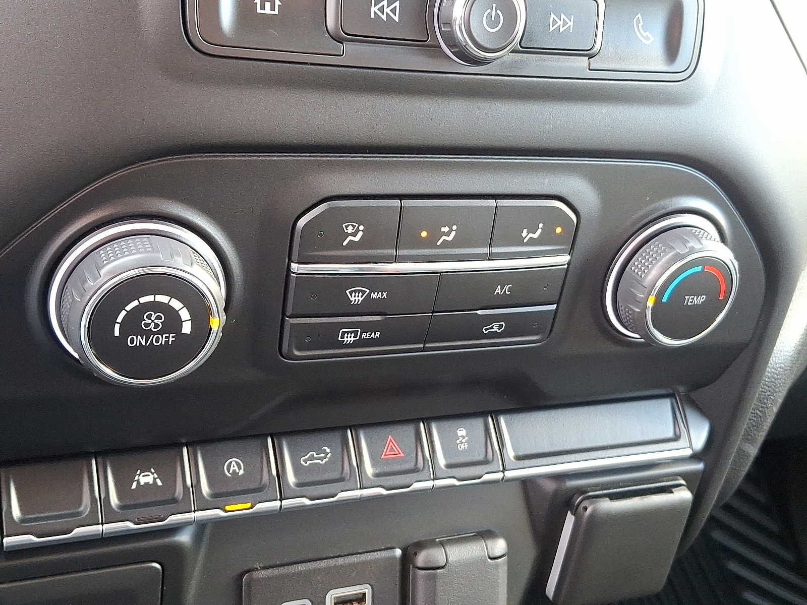 Thumbnail: 2022 Chevrolet Silverado 1500 - 12