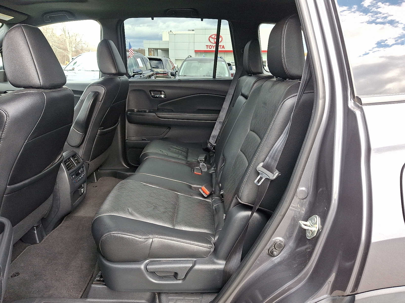 Thumbnail: 2019 Honda Passport - 11