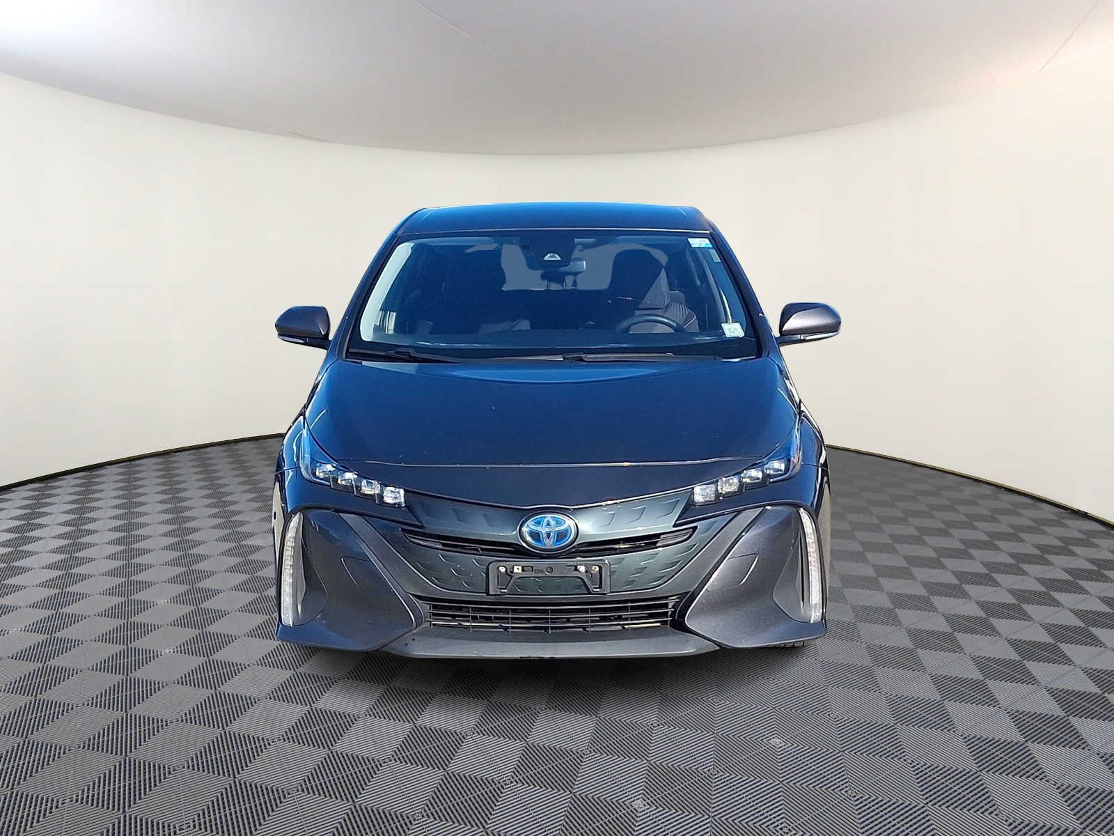 Thumbnail: 2020 Toyota Prius Prime - 3