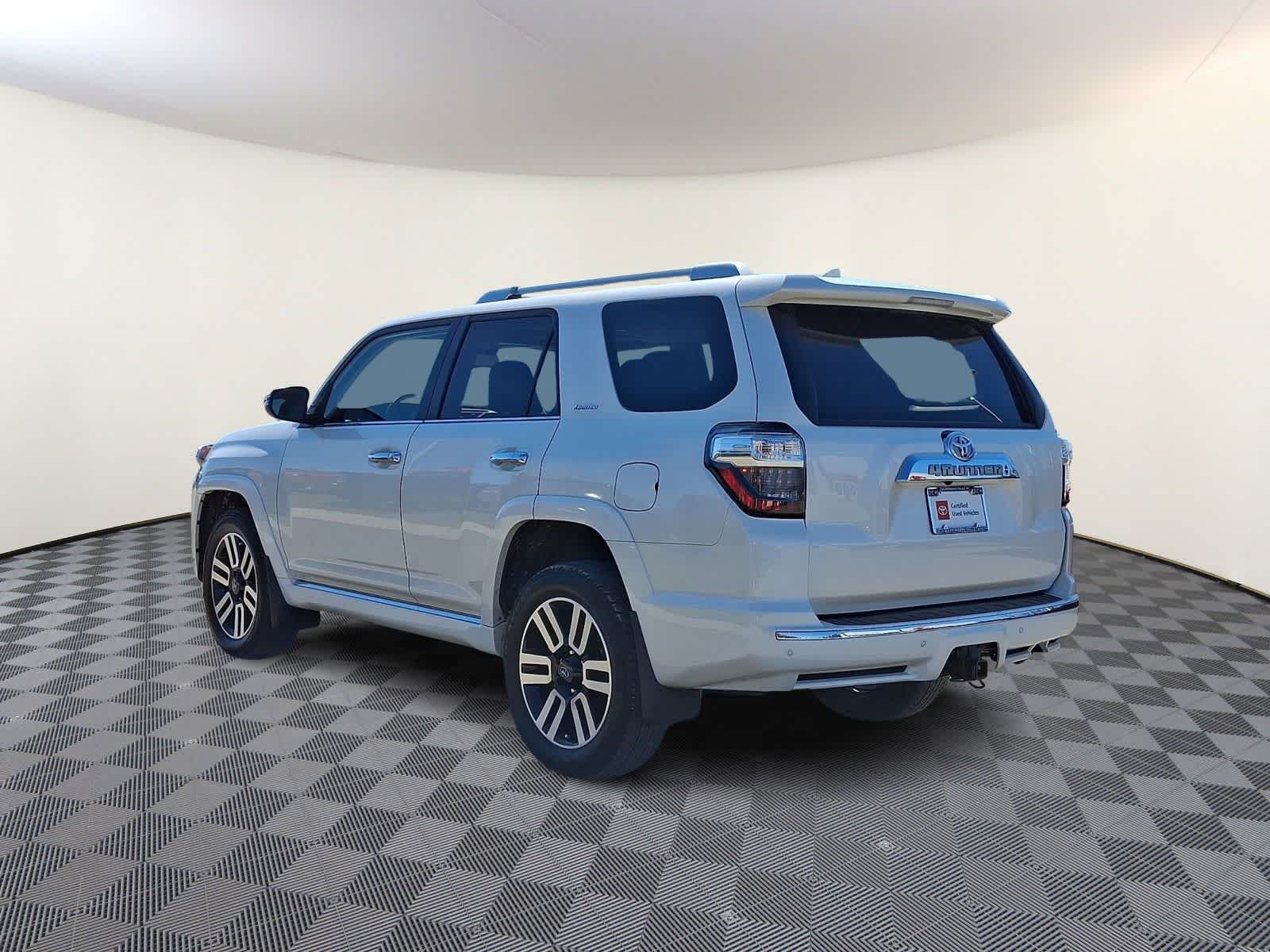 Thumbnail: 2023 Toyota 4Runner - 9