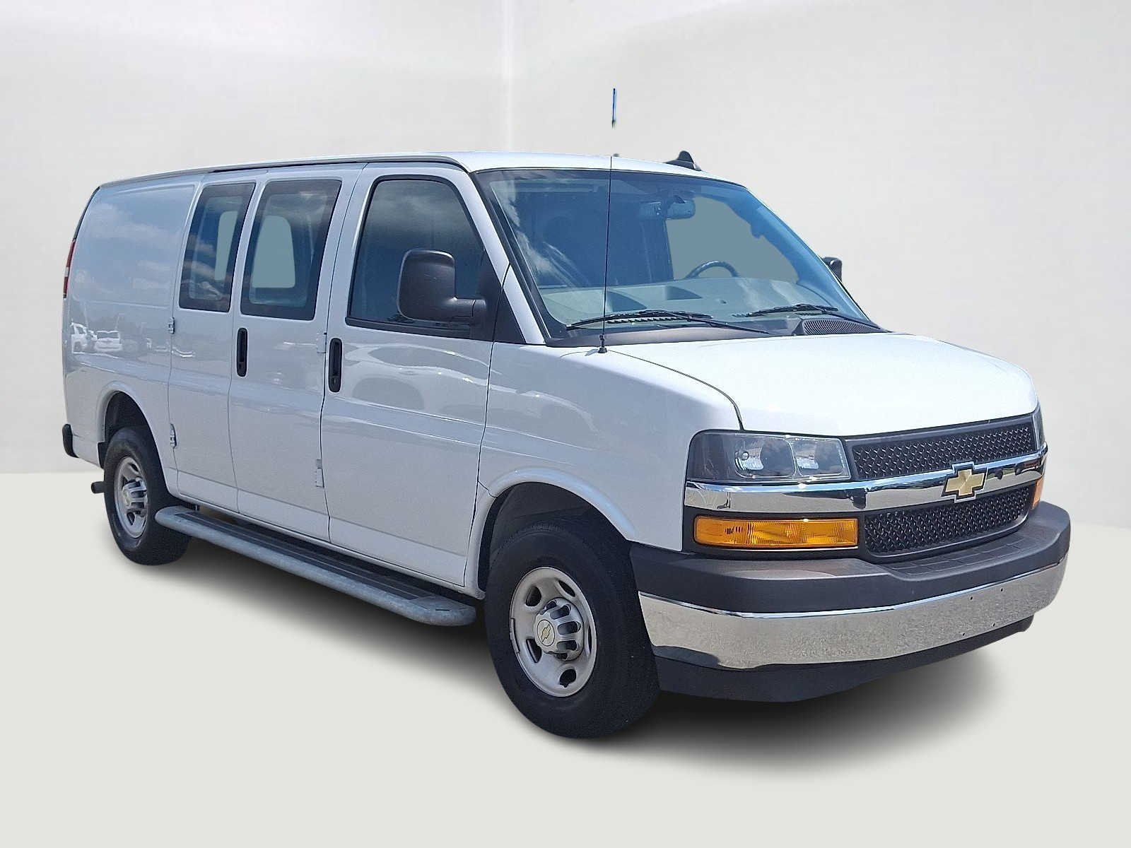 Thumbnail: 2023 Chevrolet Express - 4