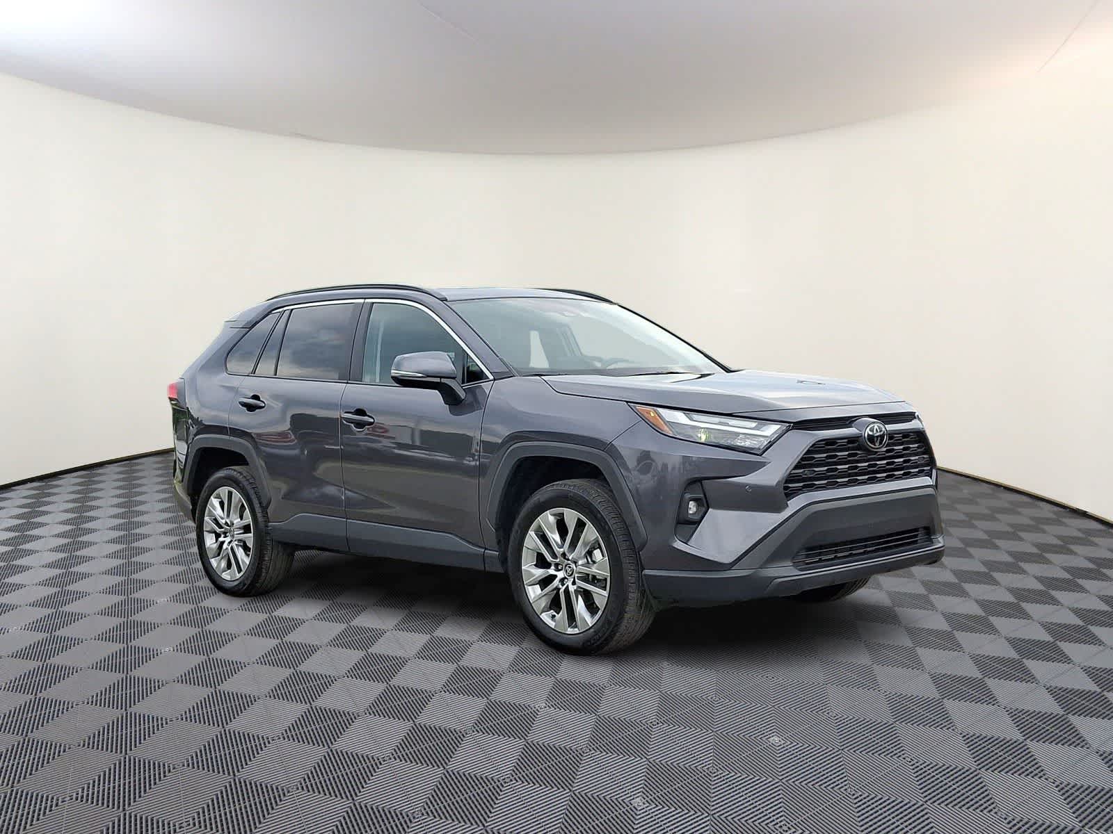 Thumbnail: 2025 Toyota RAV4 - 5